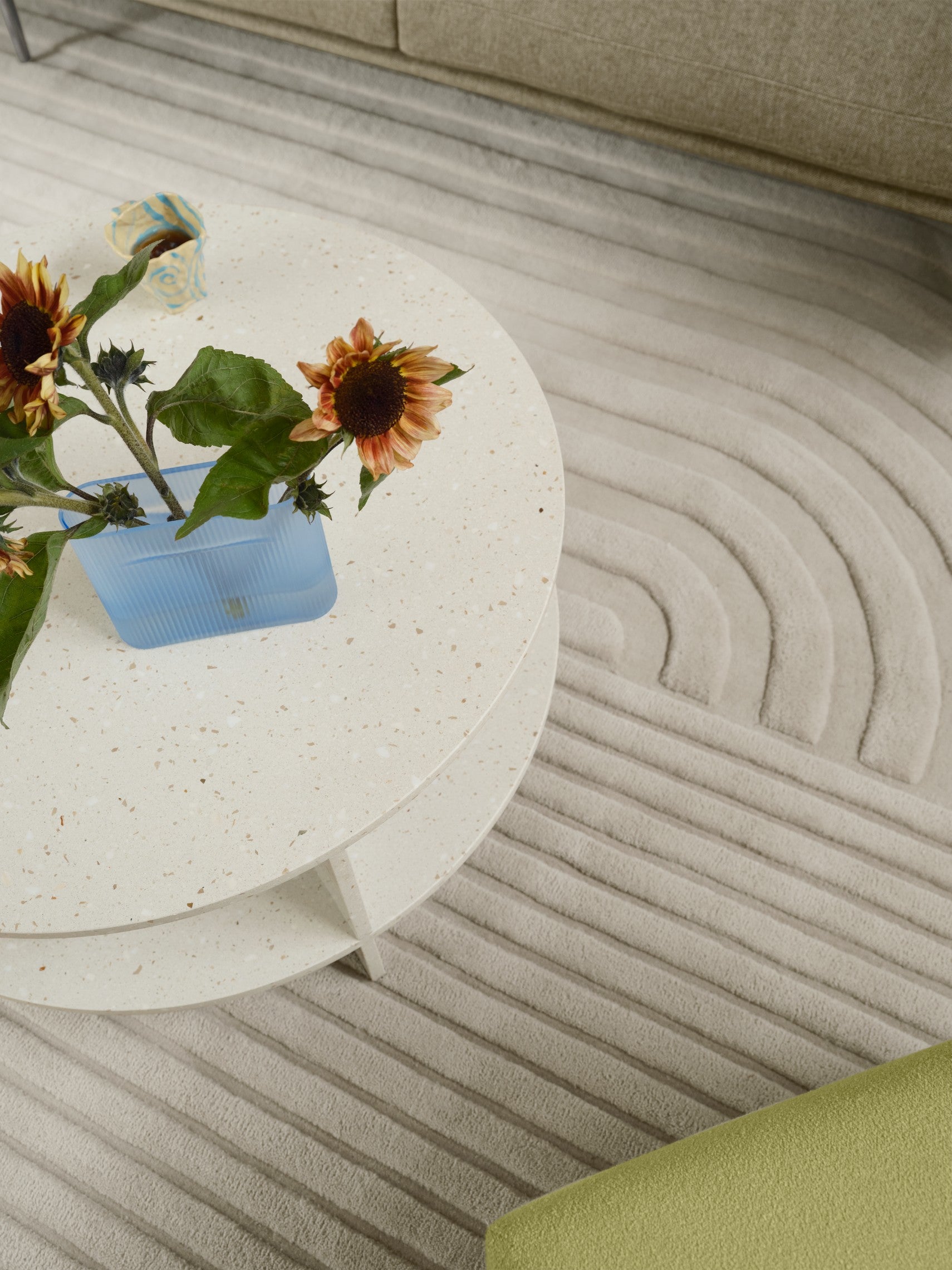 RELEVO Rug Broken White