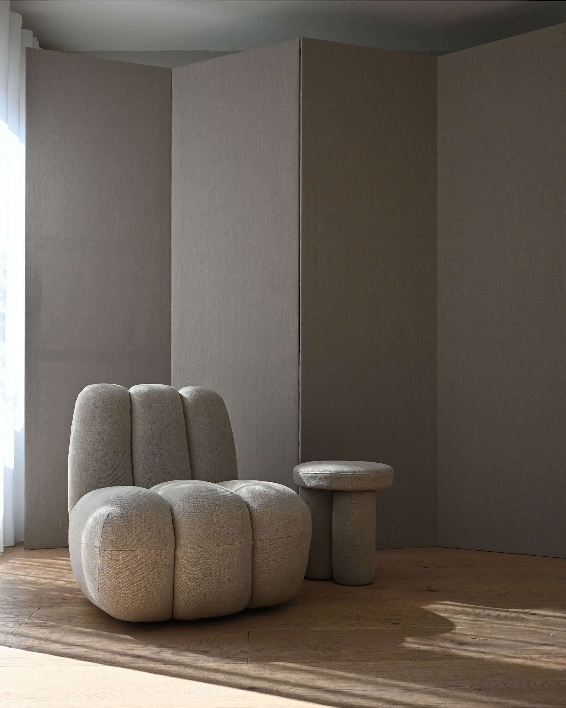 TOE Sand Armchair