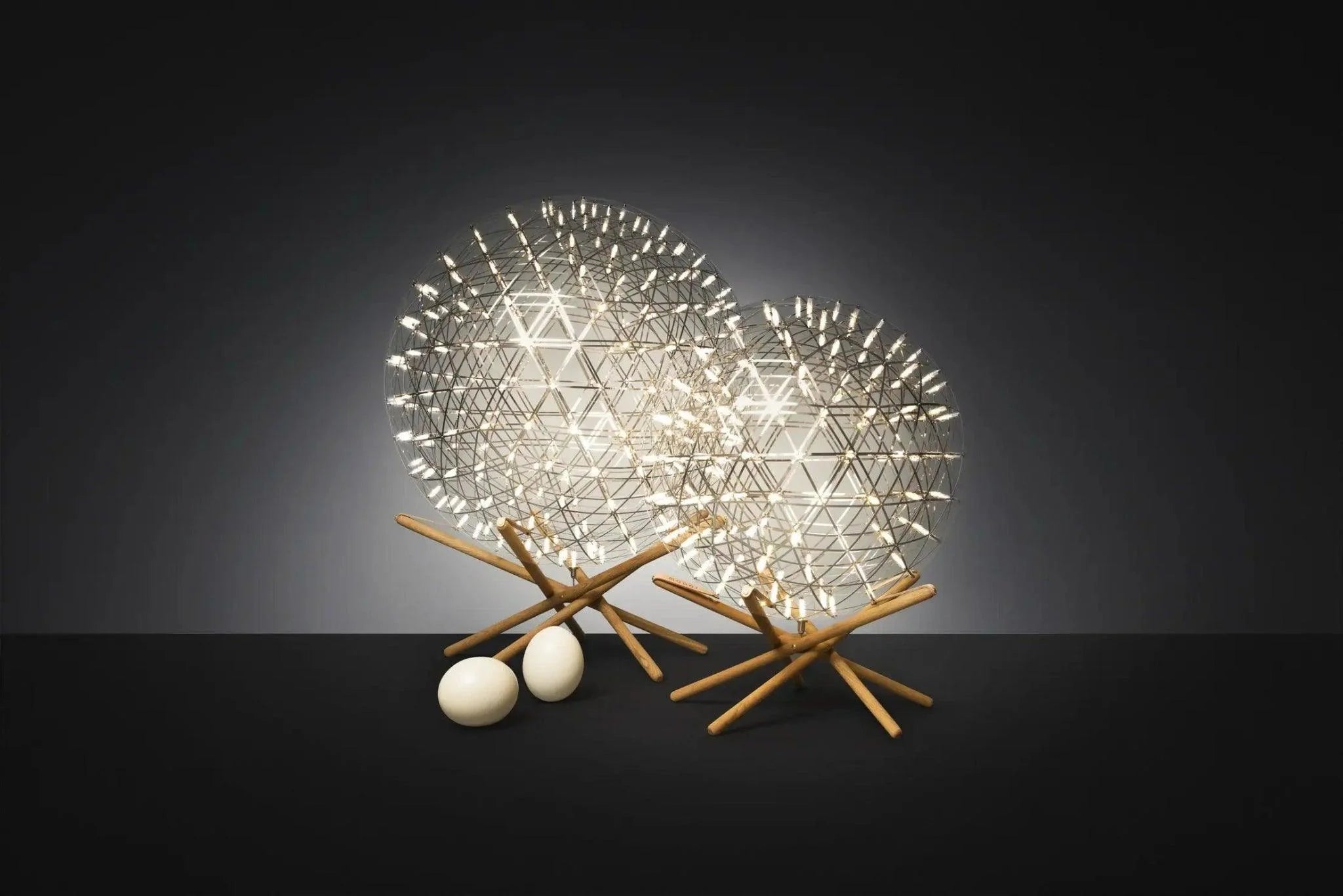 RAIMOND II TENSEGRITY floor lamp stainless steel Moooi Eye on Design