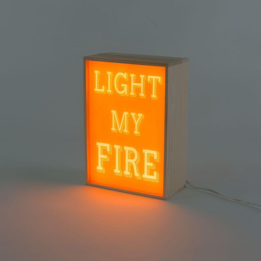 Lampa stołowa LIGHTHINK BOX LIGHT MY FIRE, I HAVE A DREAM, HAPPYNEST Seletti    Eye on Design