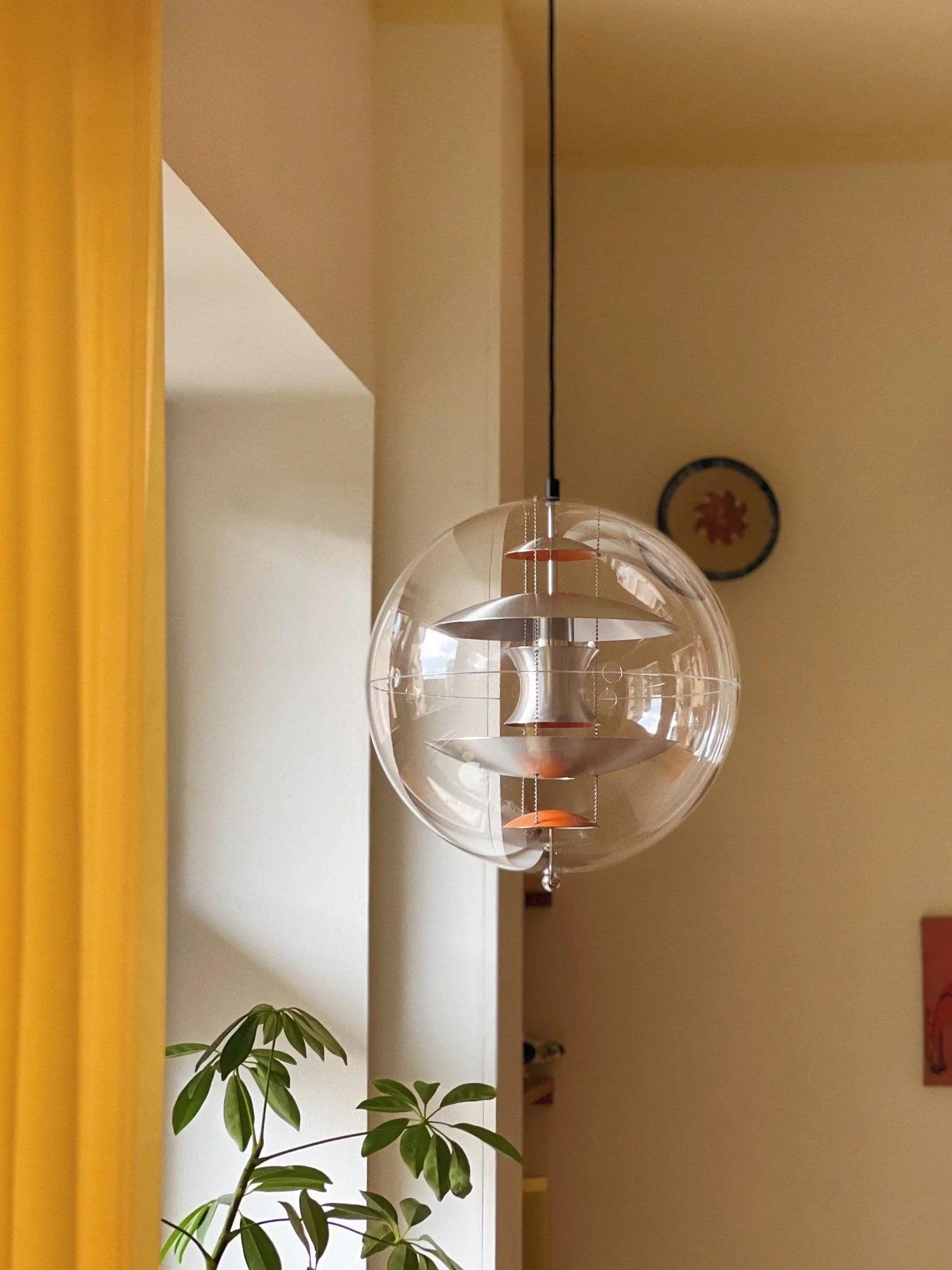 Lampa wisząca VP GLOBE szczotkowane aluminium Verpan    Eye on Design