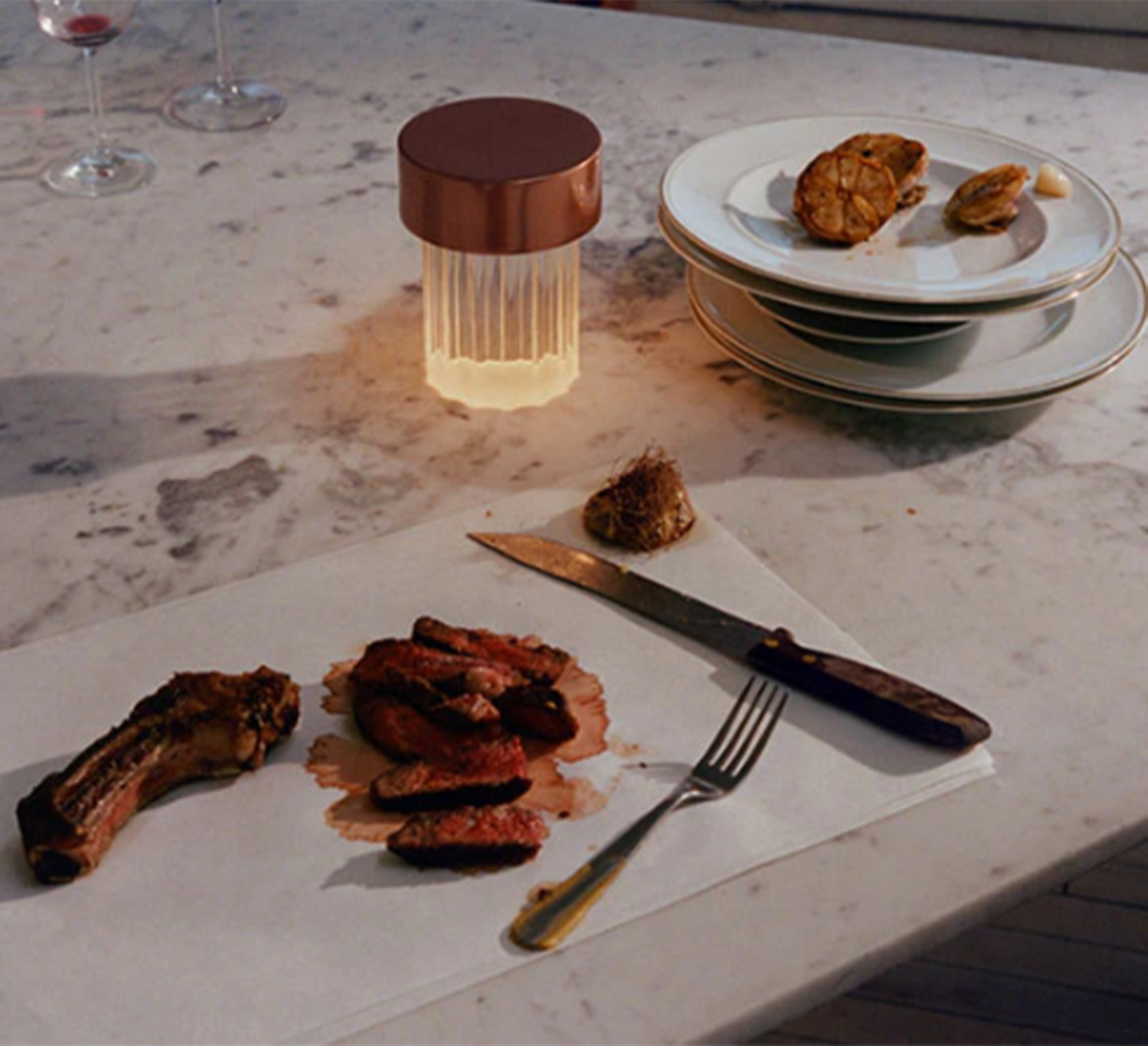 Tragbare Lampe LAST ORDER FLUTED kupferfarben