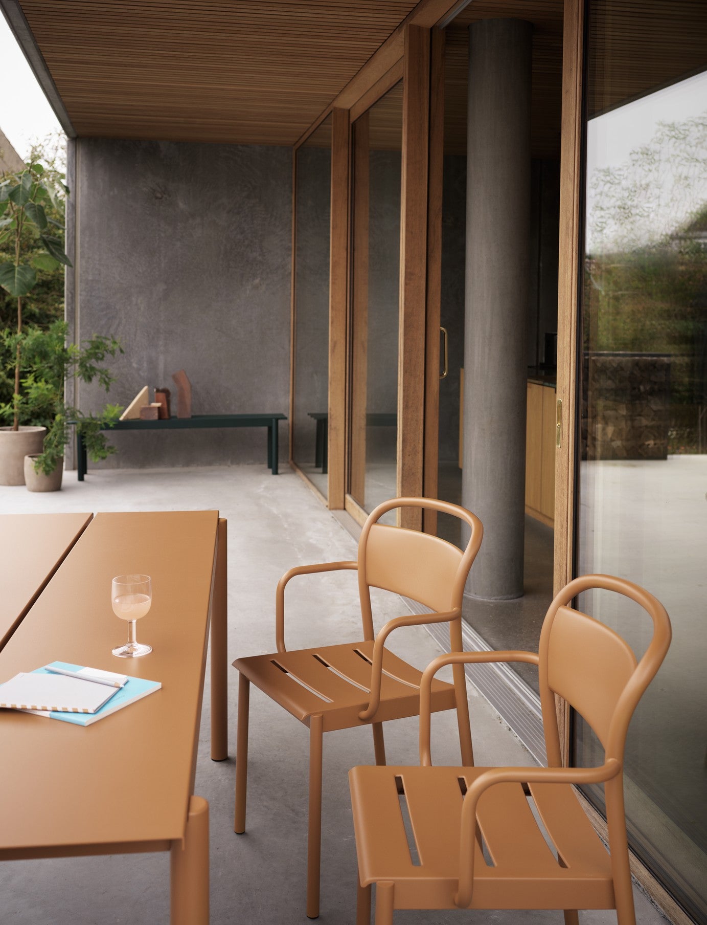 LINEAR outdoor armchair orange steel [Amelia]