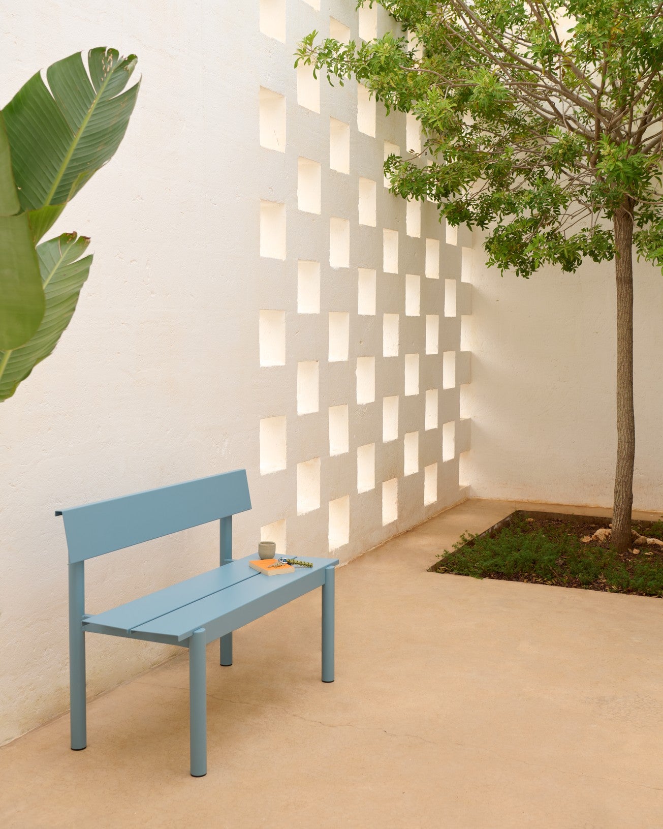 Linear Outdoor Bench with Backrest in Blue Steel