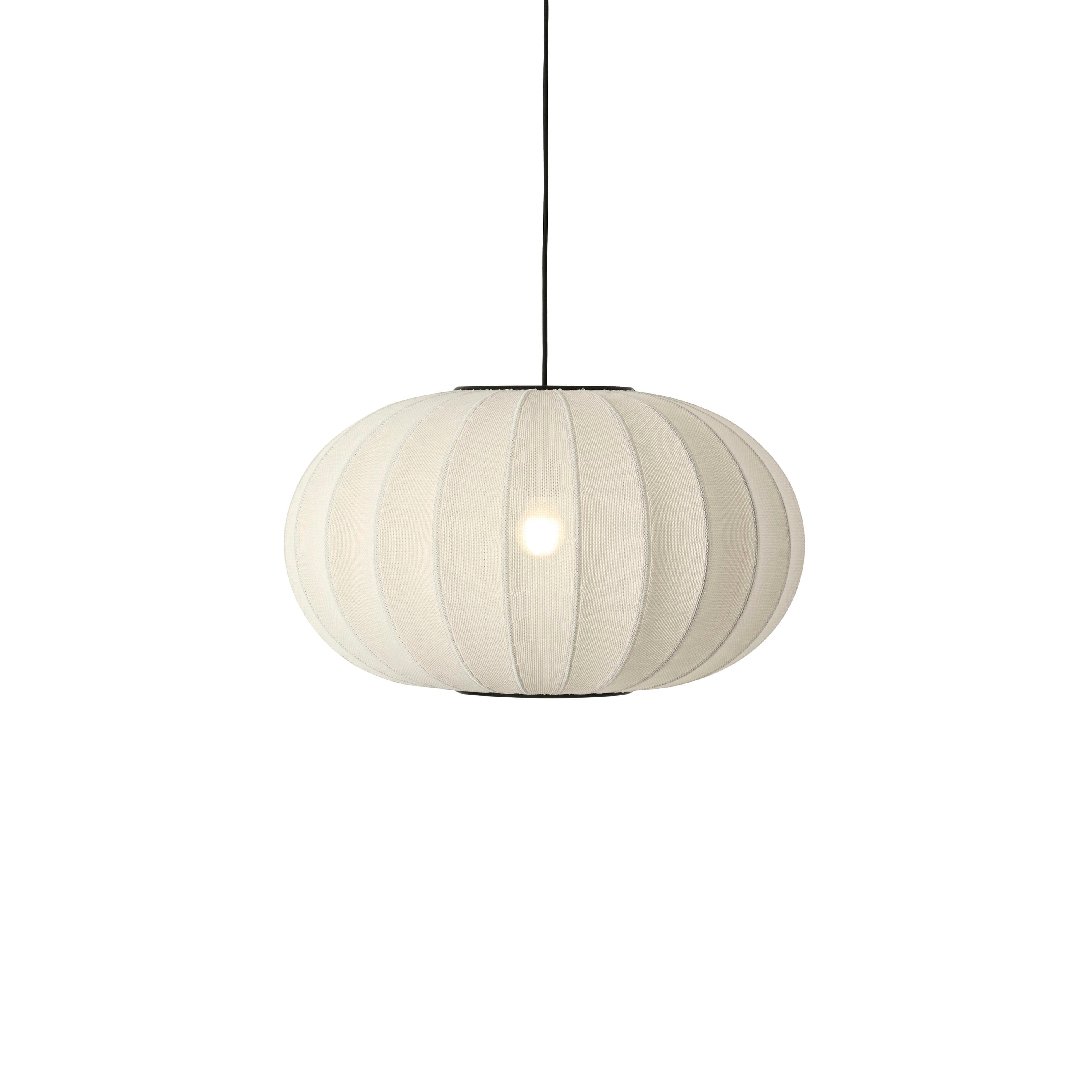 Knit-Wit Oval Pearl hanging lamp