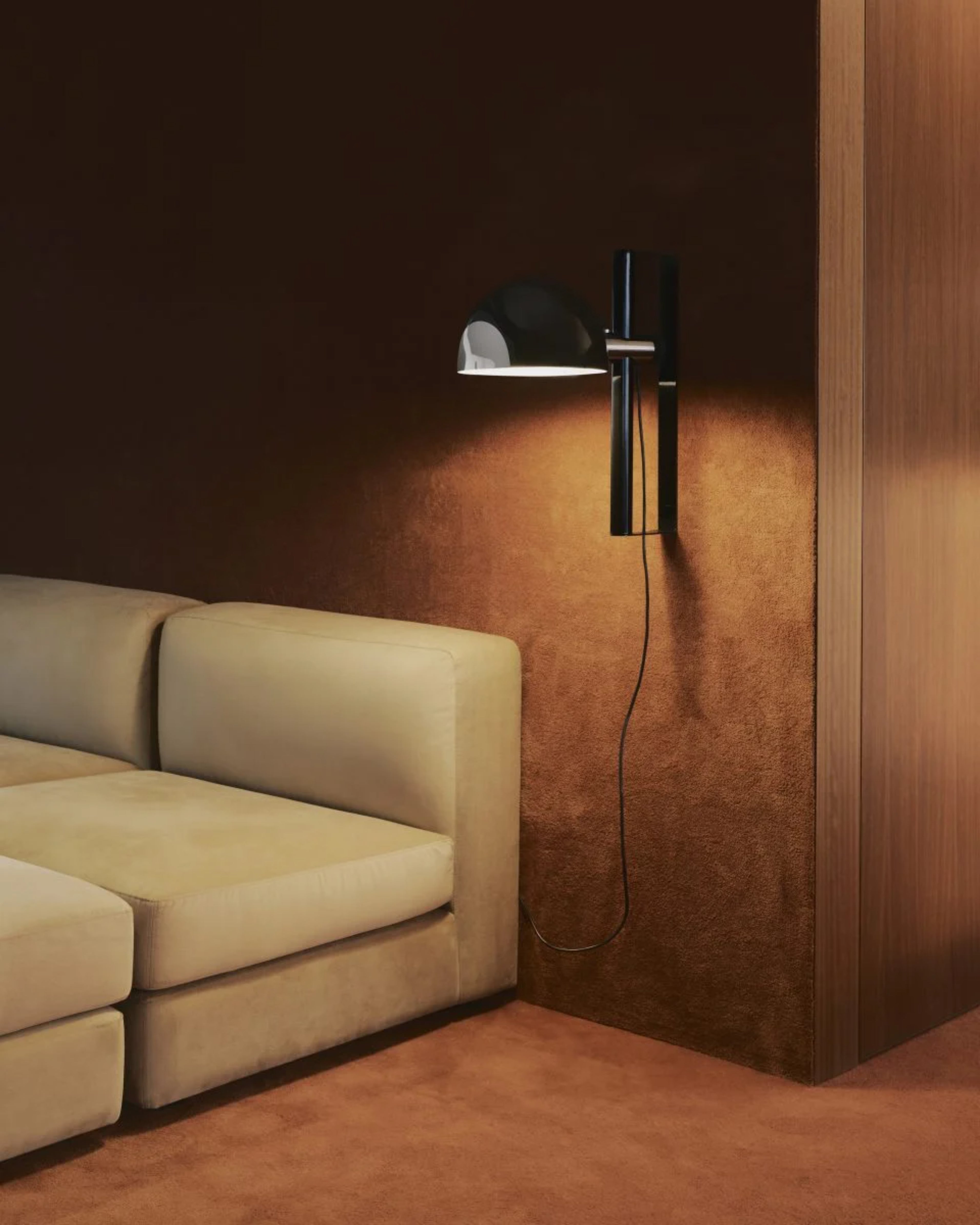 Lampa ścienna regulowana LAURO czarny klosz ze stalową podstawą