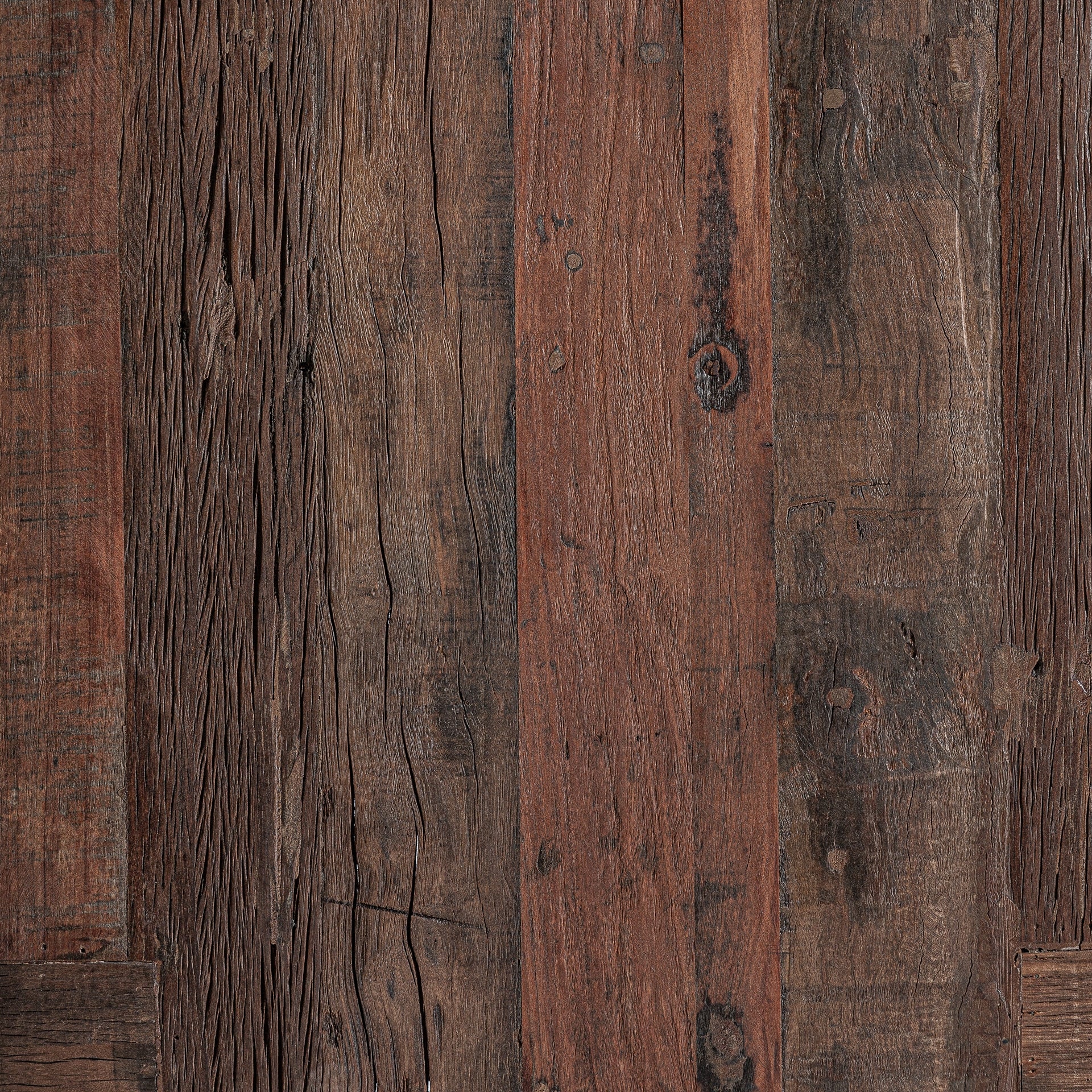 Beistelltisch LOSSE aus recyceltem Holz
