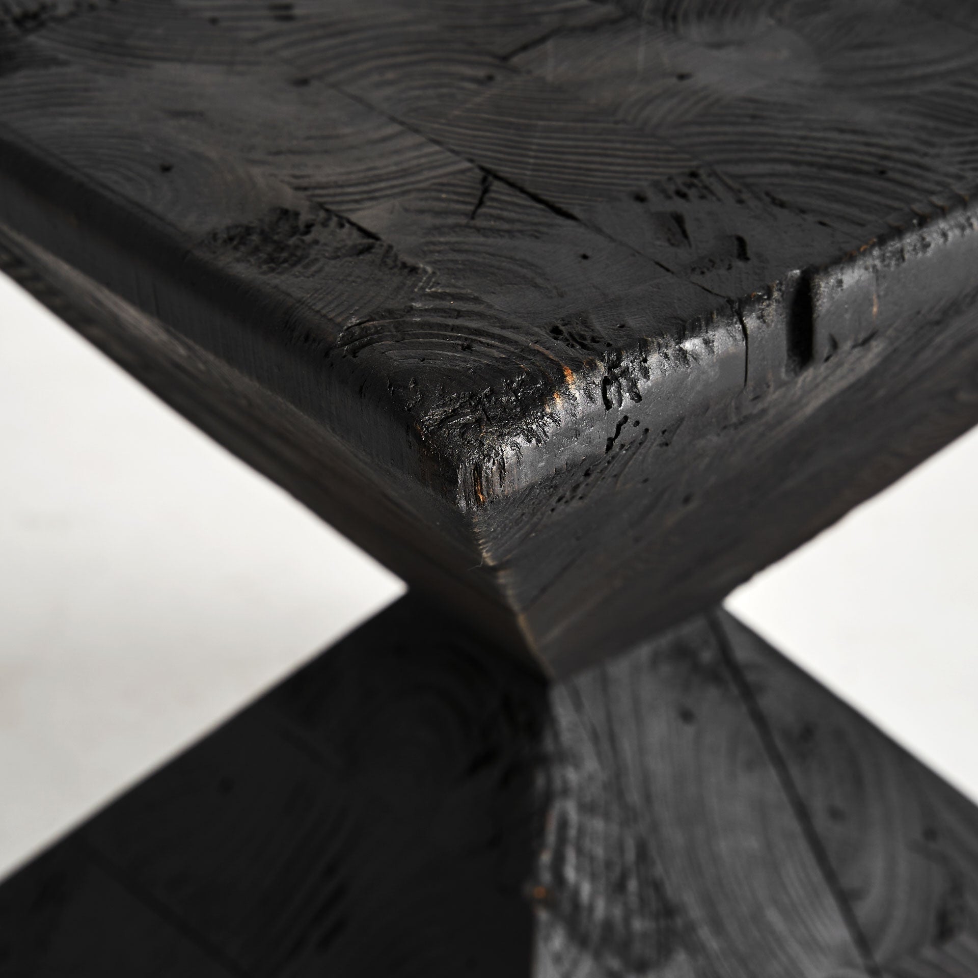 VIEVY Side Table in Recycled Black Pine Wood