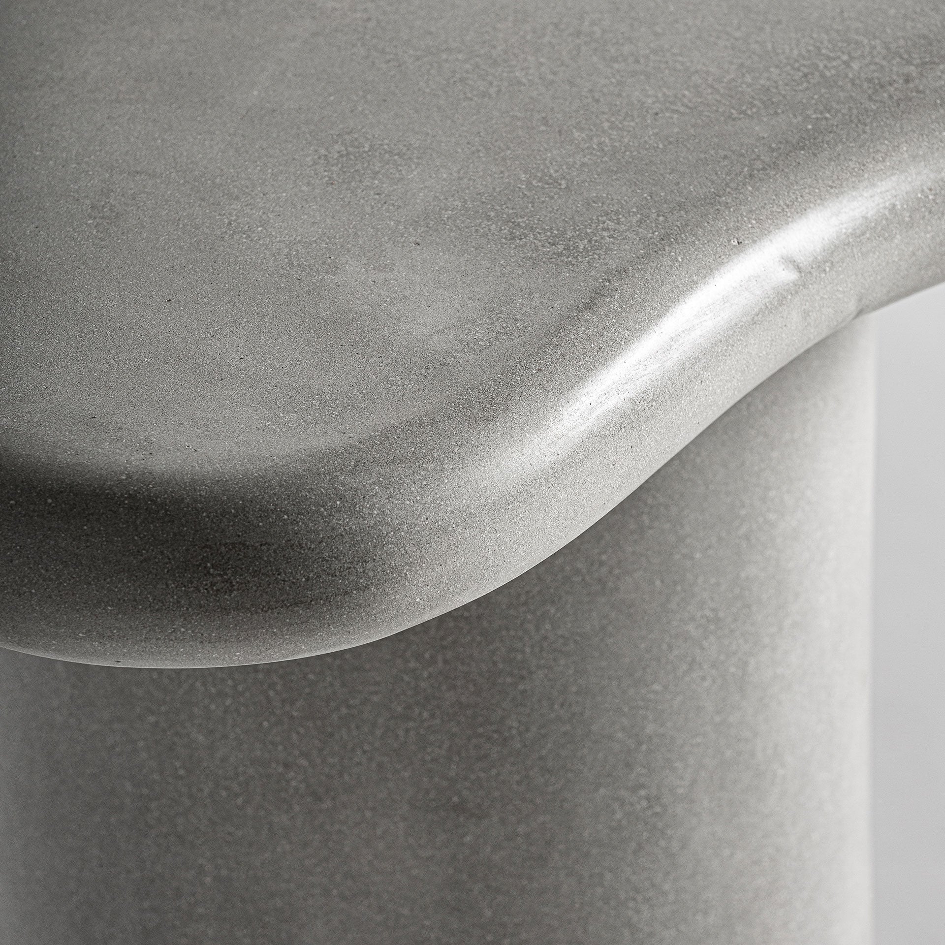 Beistelltisch VYTINA grau