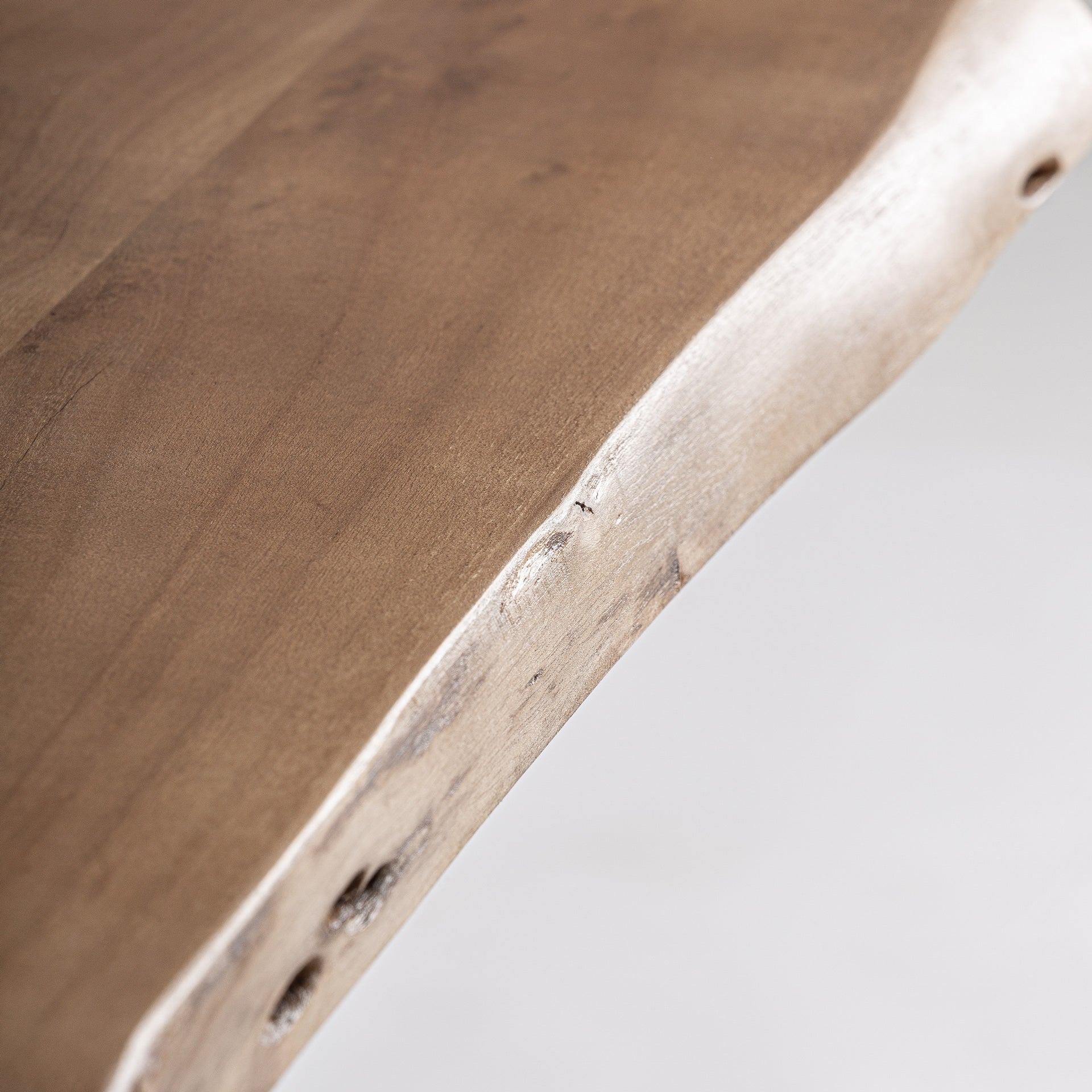 Barhocker STOW aus Mangoholz mit schwarzem Gestell