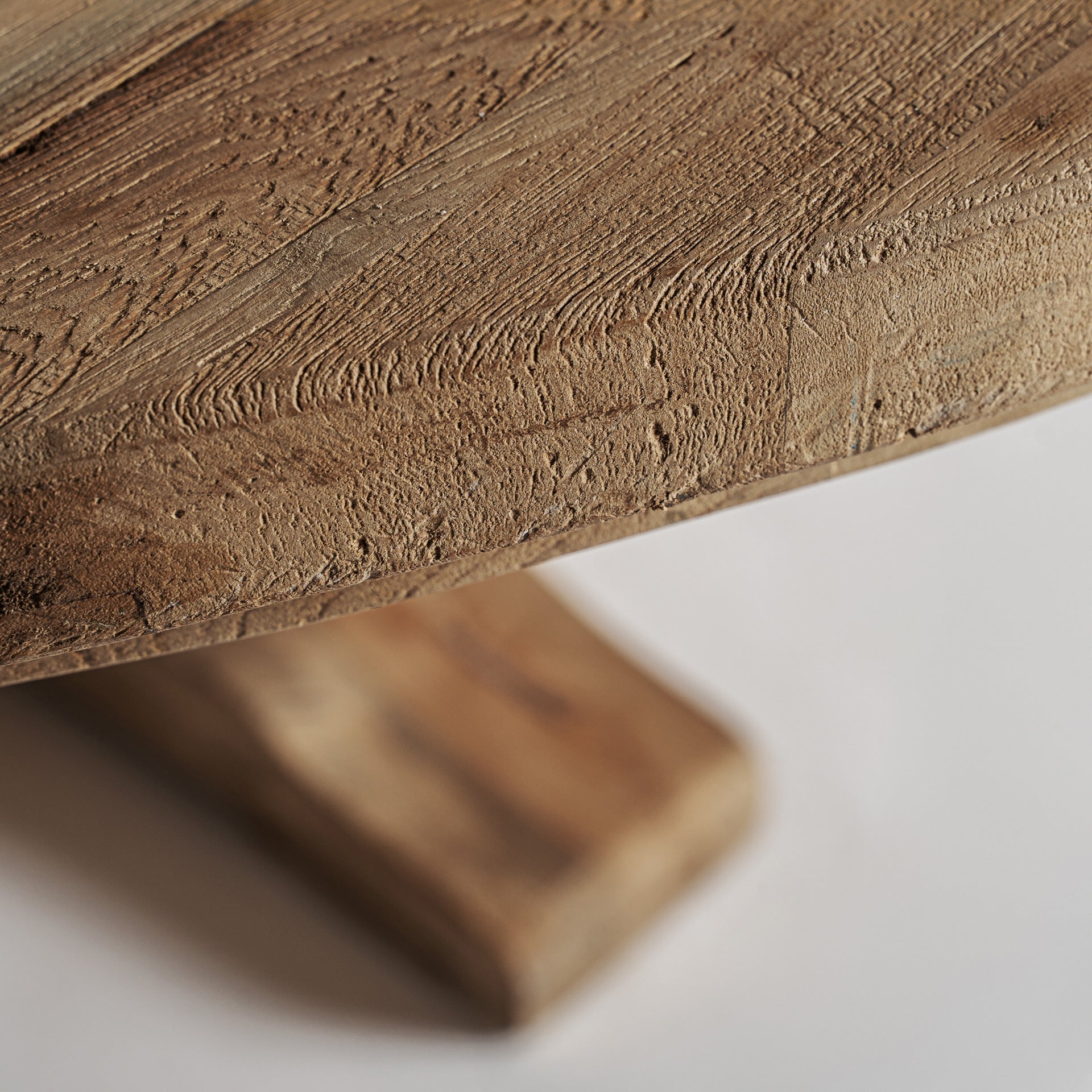 Round Table GYOR Recycled Teak Wood