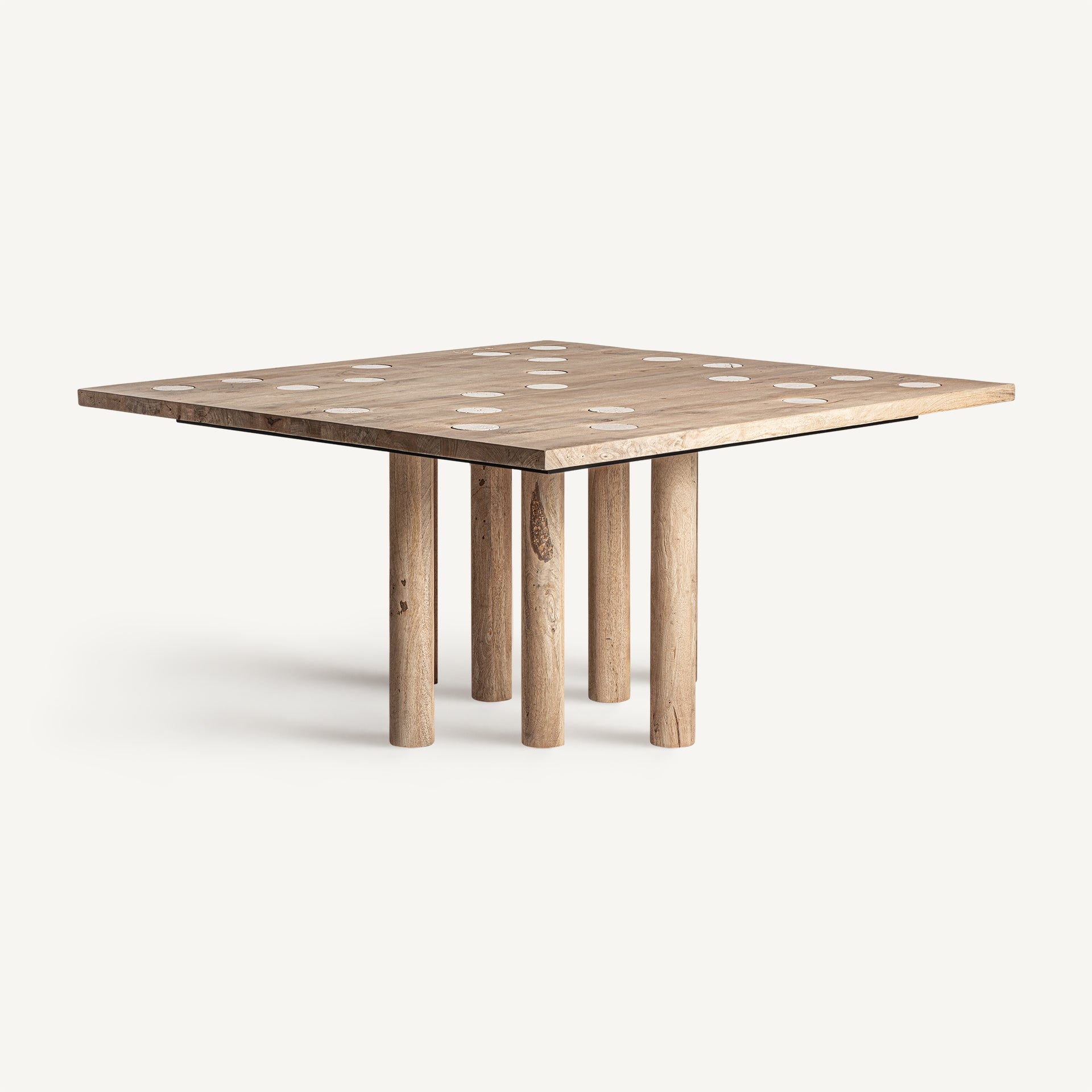 Quadratischer Tisch JACQUARD aus Mangoholz mit Travertin-Oberfläche