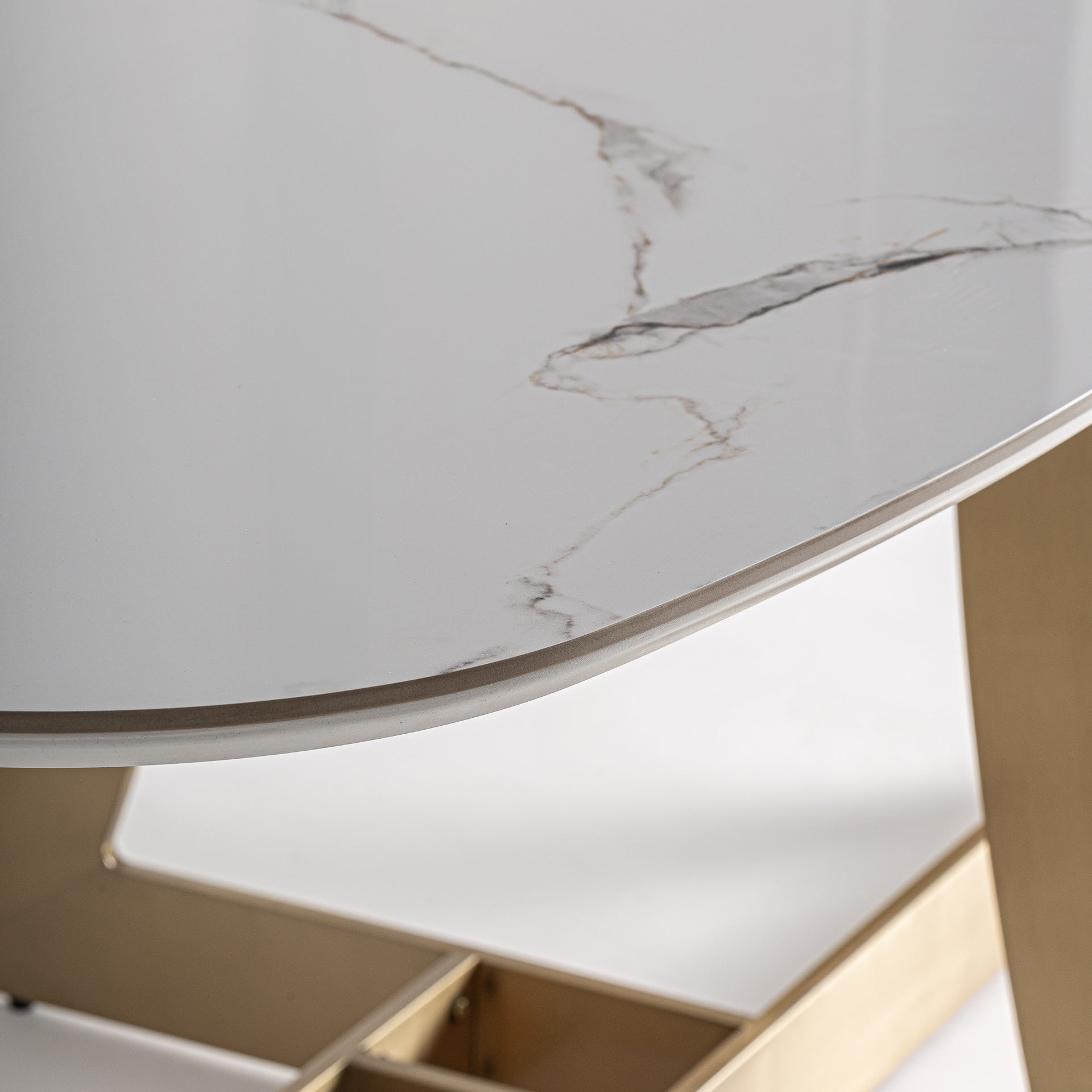 JUSSEY Table with Porcelain Top and Gold Base