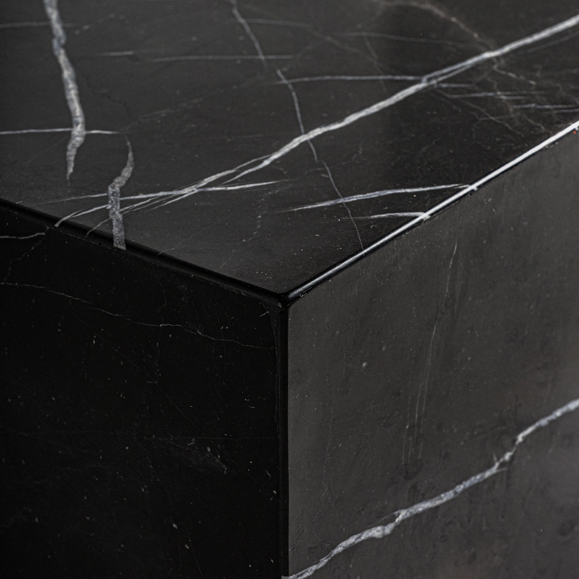 LAIZ Coffee Table Black Marble