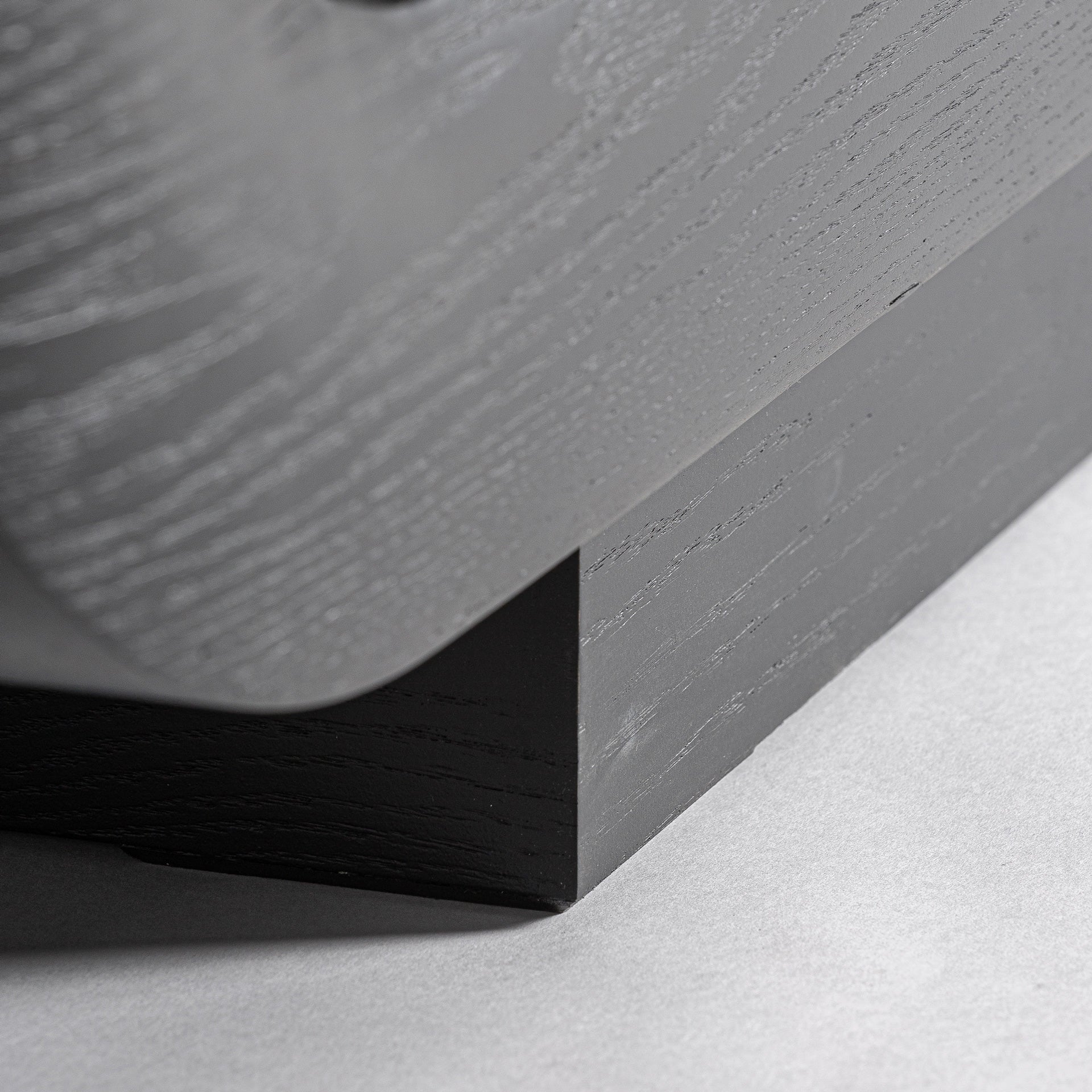 RTV-Sideboard CHAMONIX schwarzes Eichenholz [Amelia]