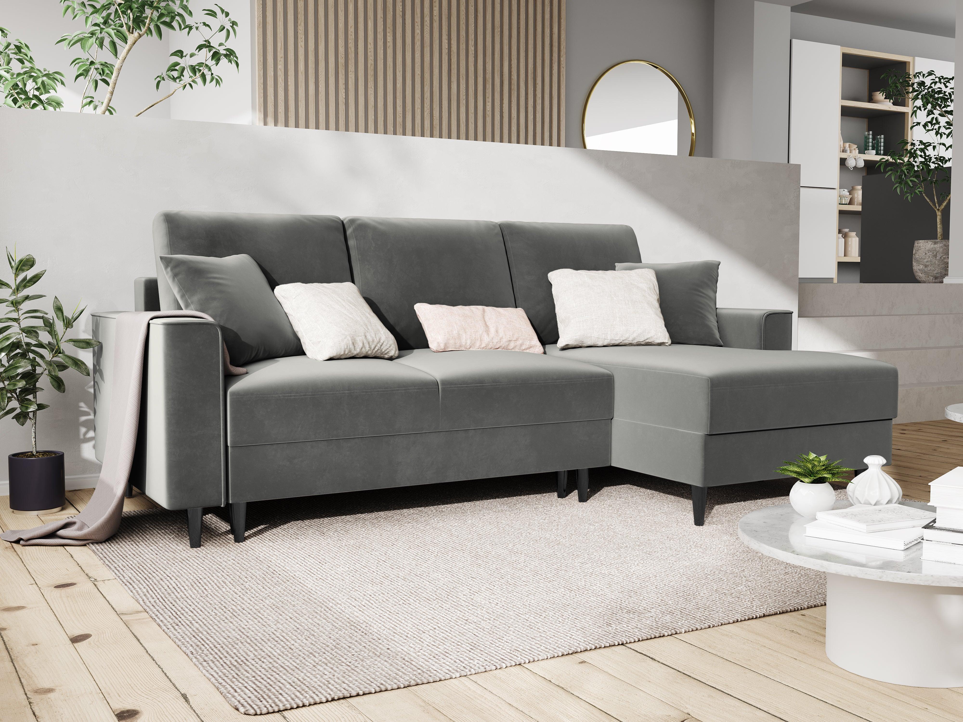 Narożnik prawostronny aksamitny z funkcją spania CARTADERA jasnoszary z czarną podstawą Mazzini Sofas    Eye on Design