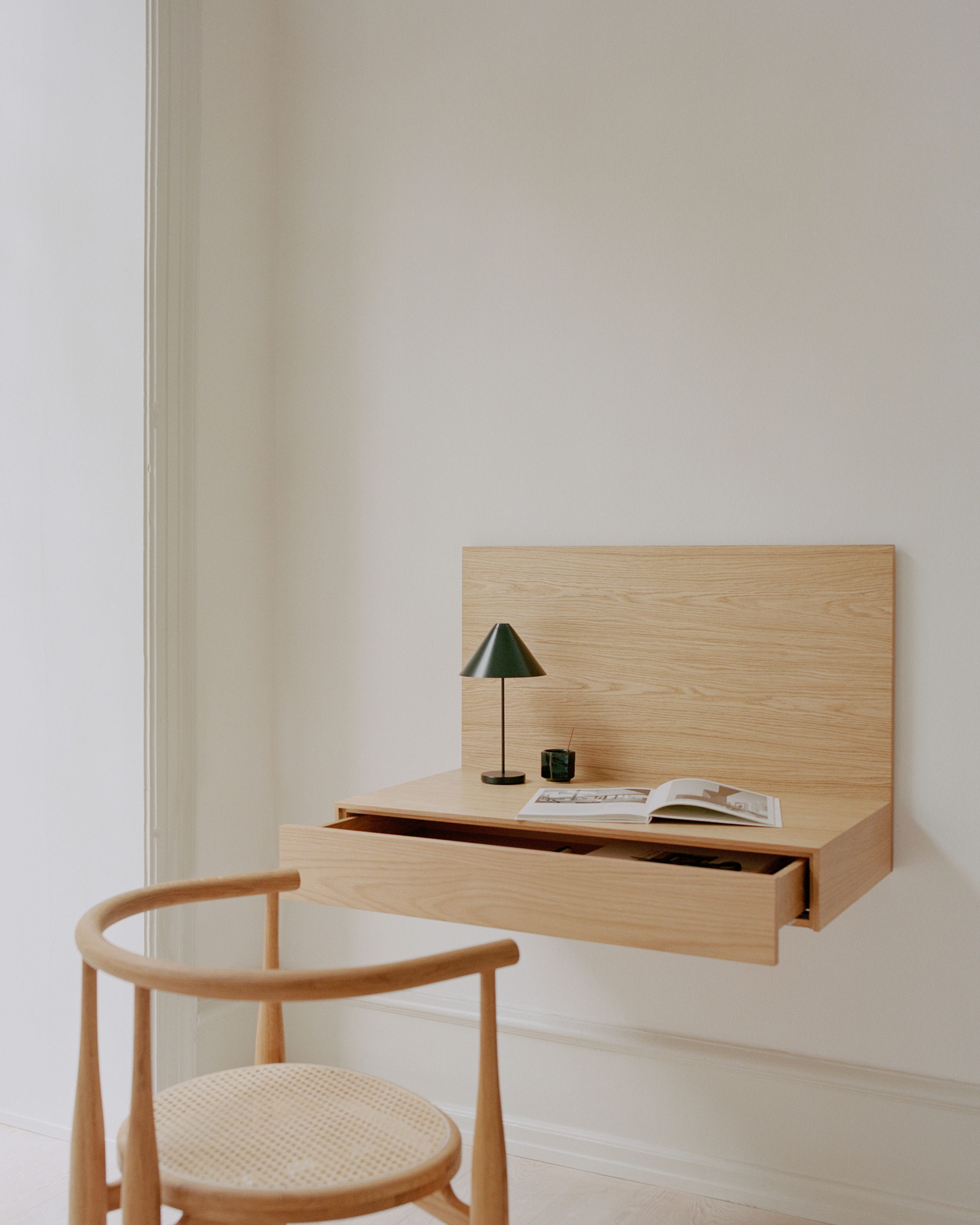 Tana oak veneer hanging cabinet