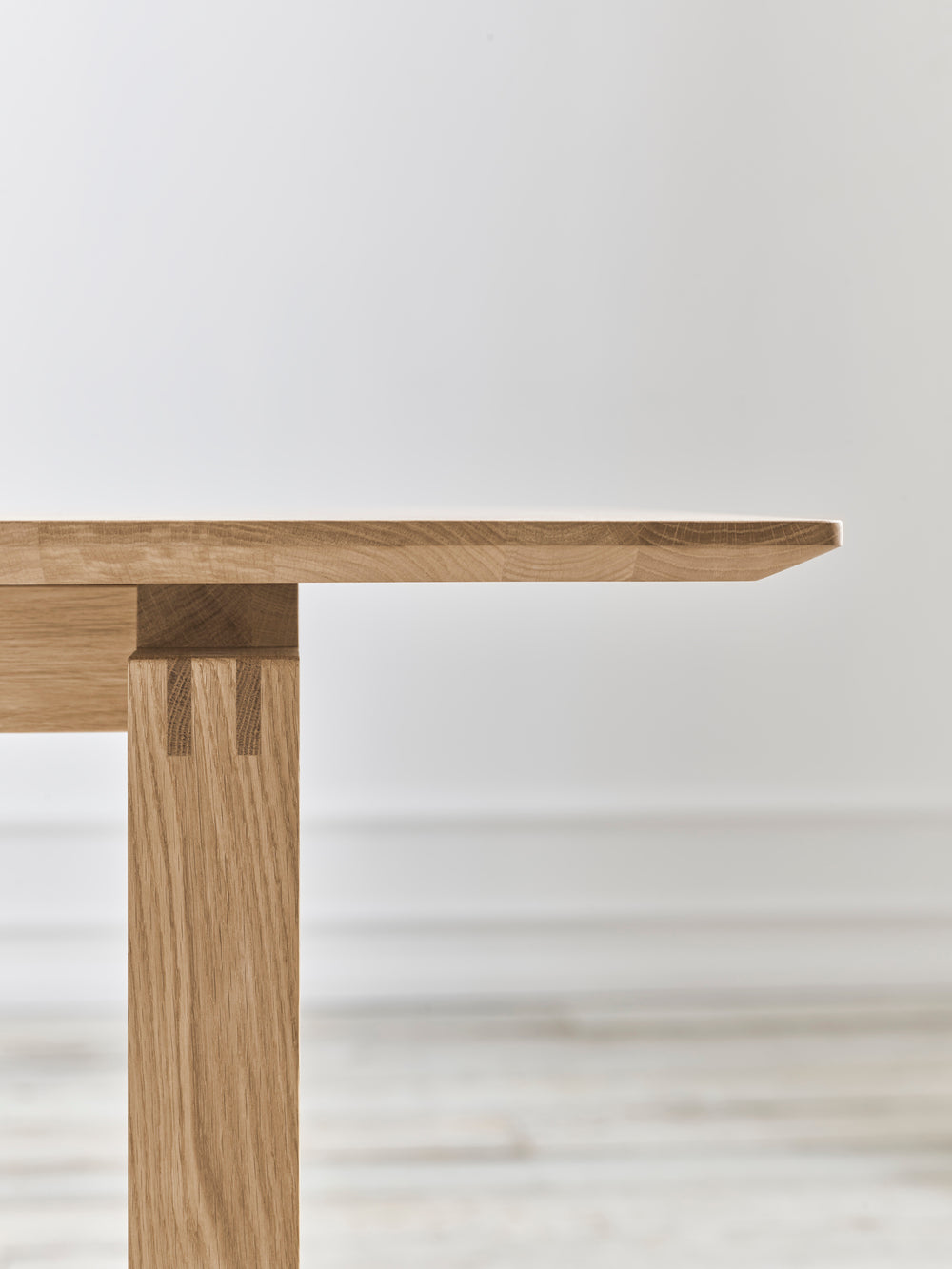 Nord bench dark oak wood