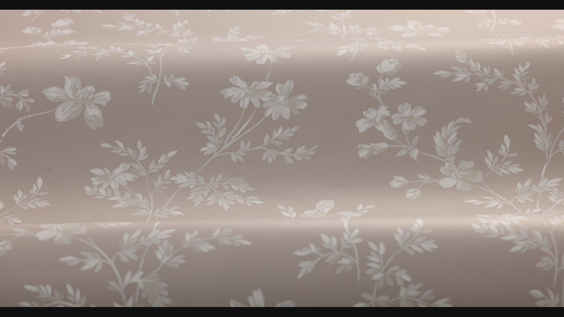 ÄNGSBLOMMA Brown Floral Pattern Wallpaper