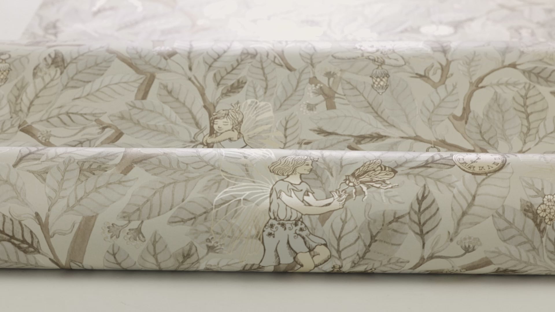 Kinder-Tapete mit Märchenmotiv von Feen FAIRIES beige