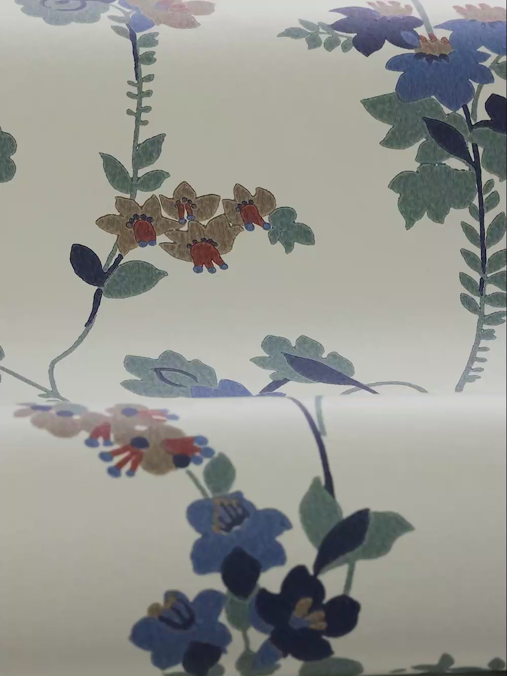 Tapete mit floralem Motiv VERA in Creme mit Blau