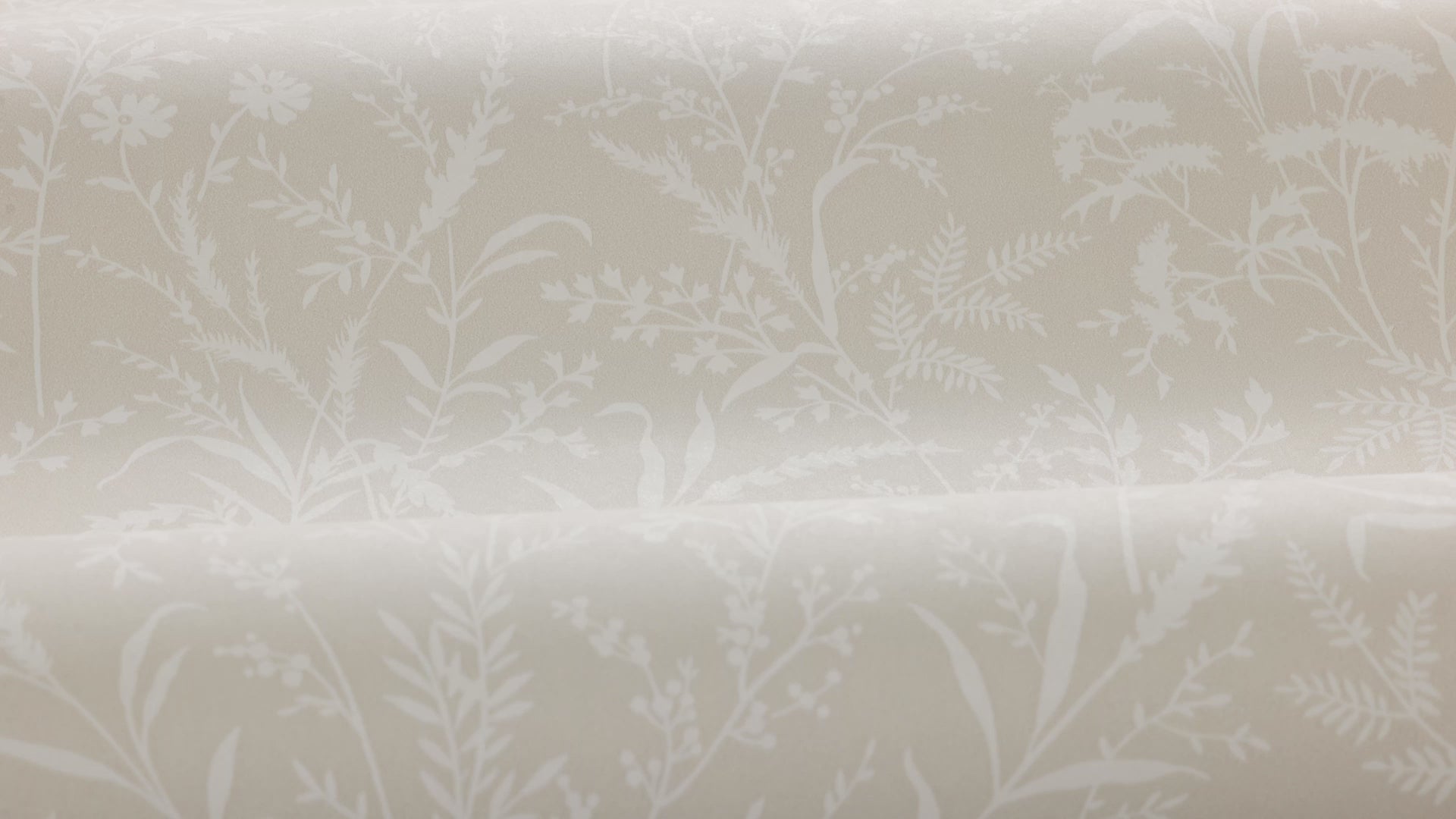 Non-woven paper wallpaper with a floral pattern FLORIAN beige