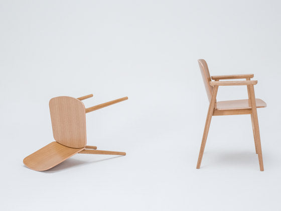 PROP B-4390 Holzsessel