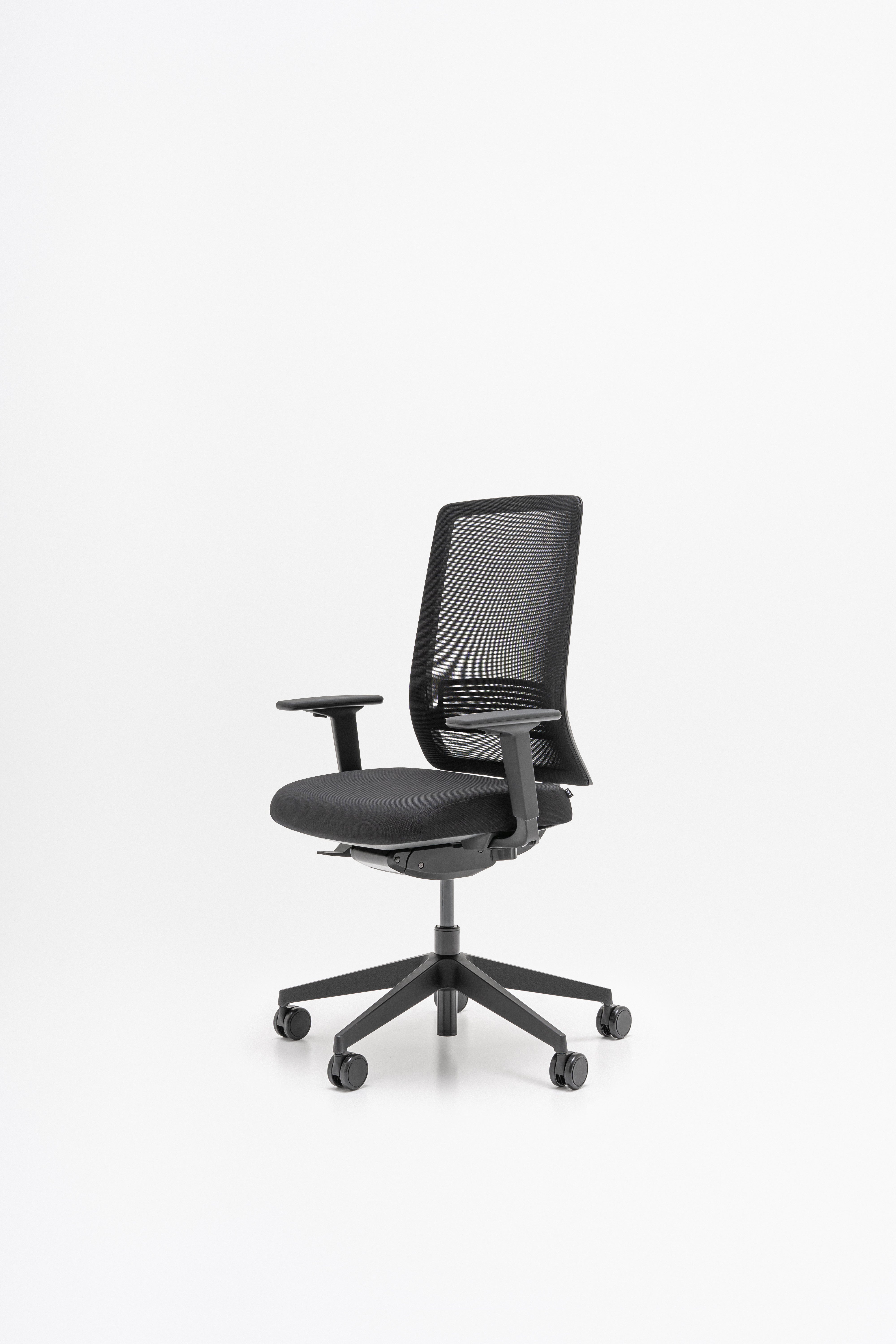 Apex office chair with wheels to a soft surface