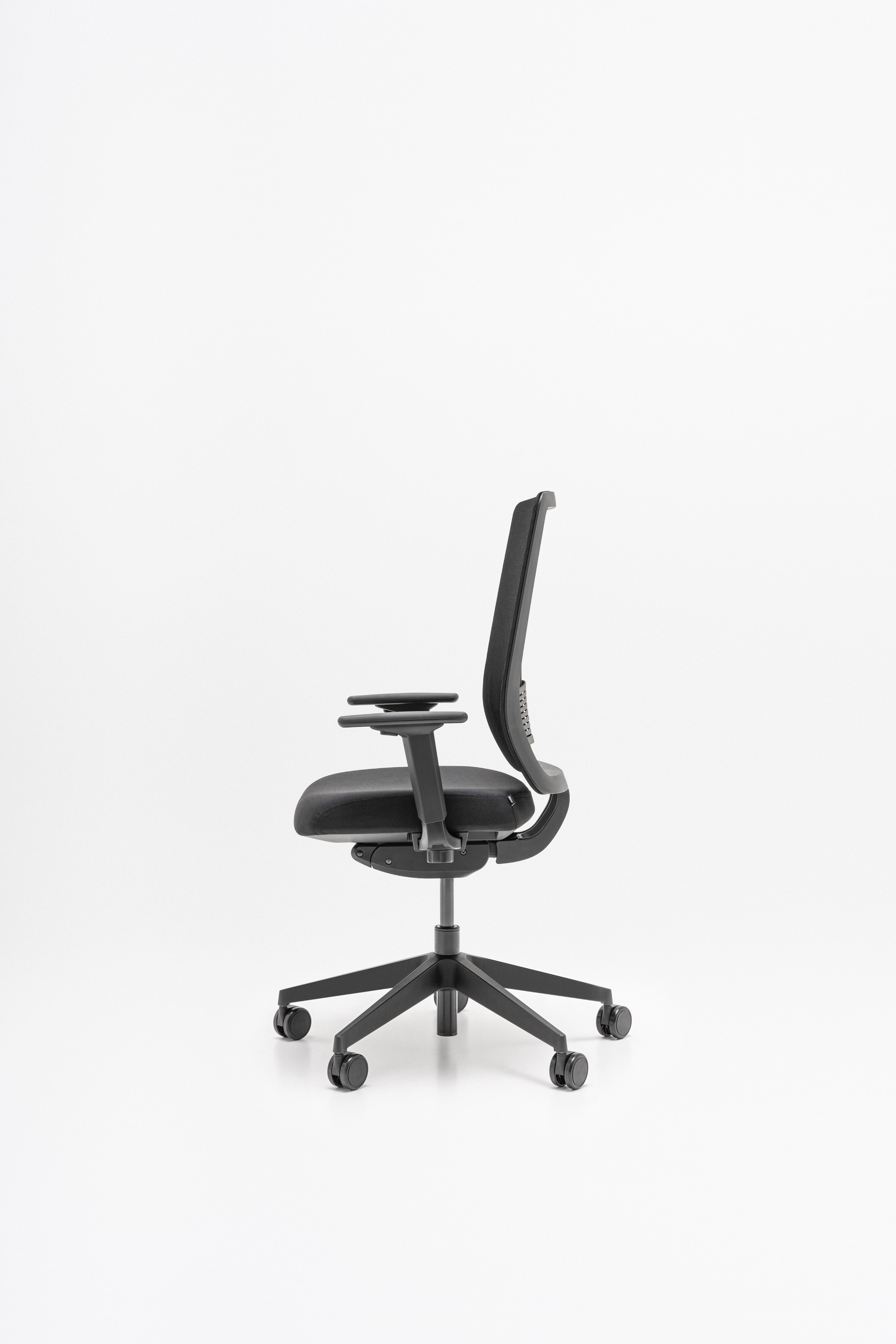 Apex office chair with wheels to a soft surface