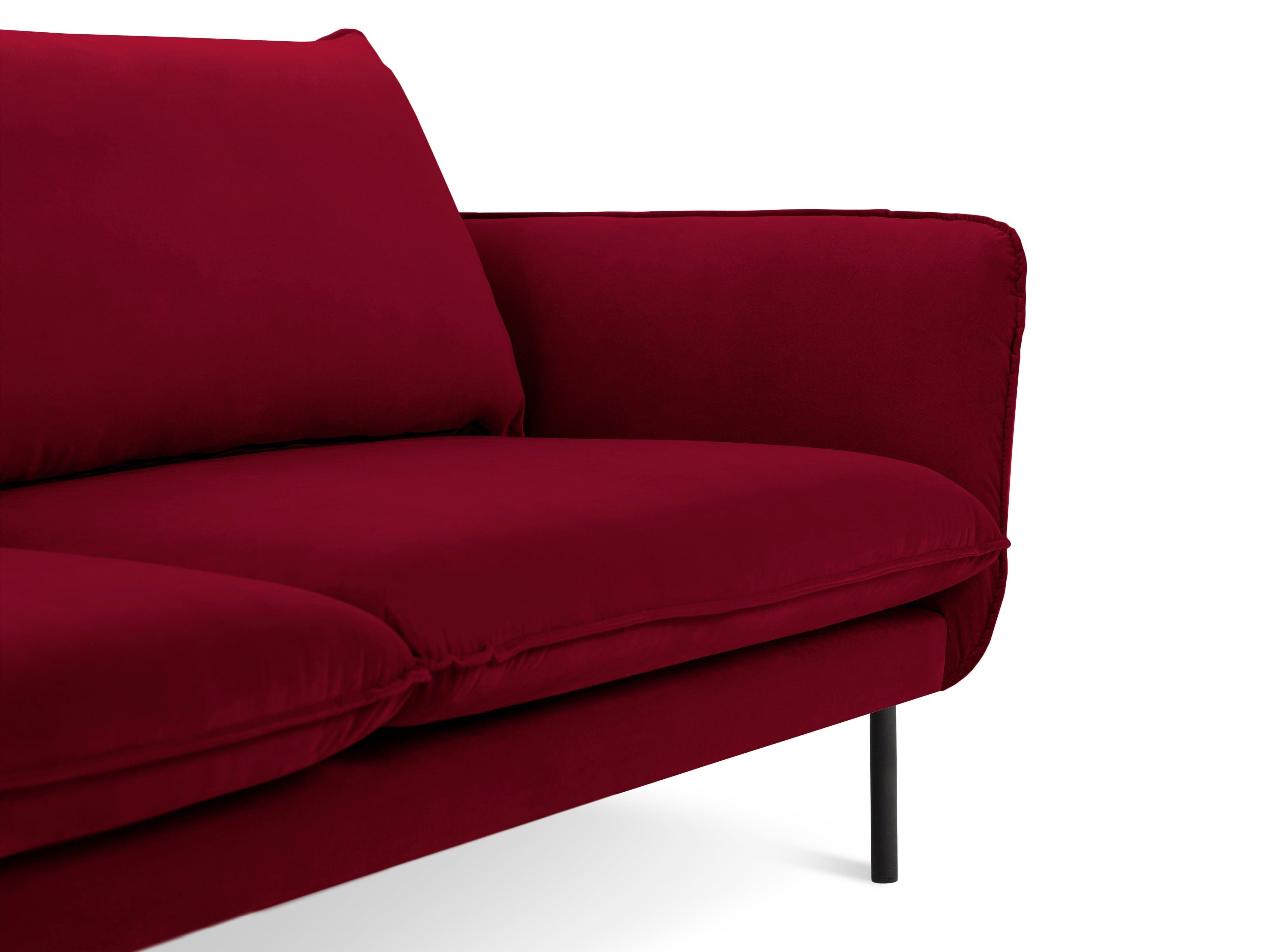 Sofa aksamitna 2-osobowa VIENNA bordowy z czarną podstawą Cosmopolitan Design    Eye on Design