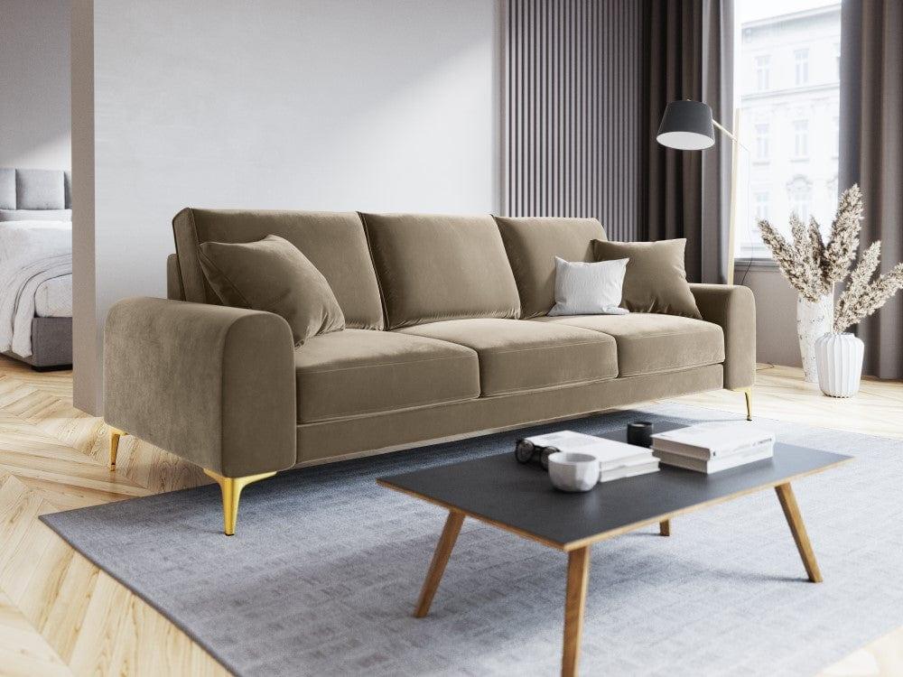 Sofa aksamitna 3-osobowa MADARA cappuccino ze złotą podstawą Mazzini Sofas    Eye on Design