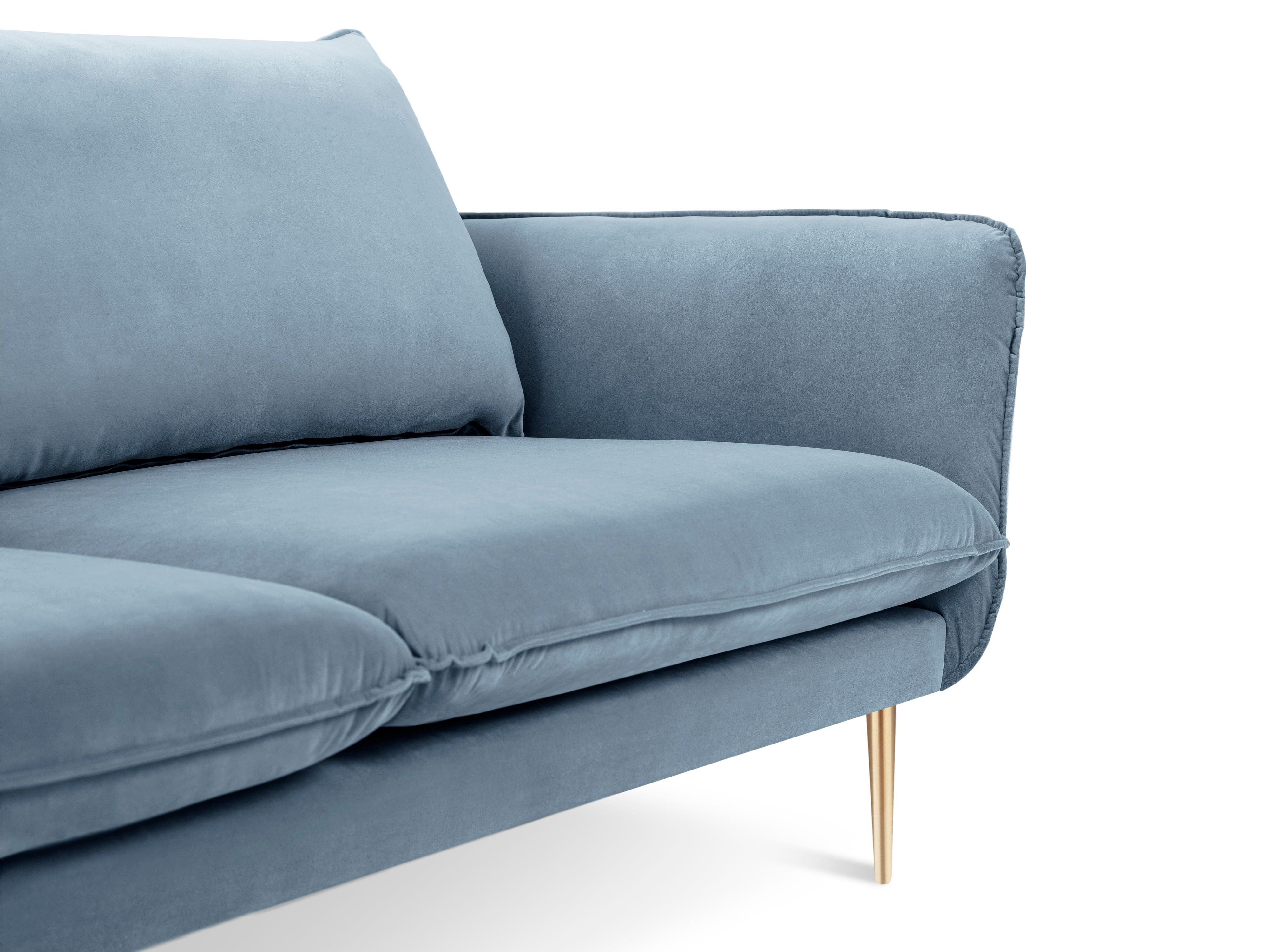 Sofa aksamitna 3-osobowa VIENNA jasnoniebieski ze złotą podstawą Cosmopolitan Design    Eye on Design