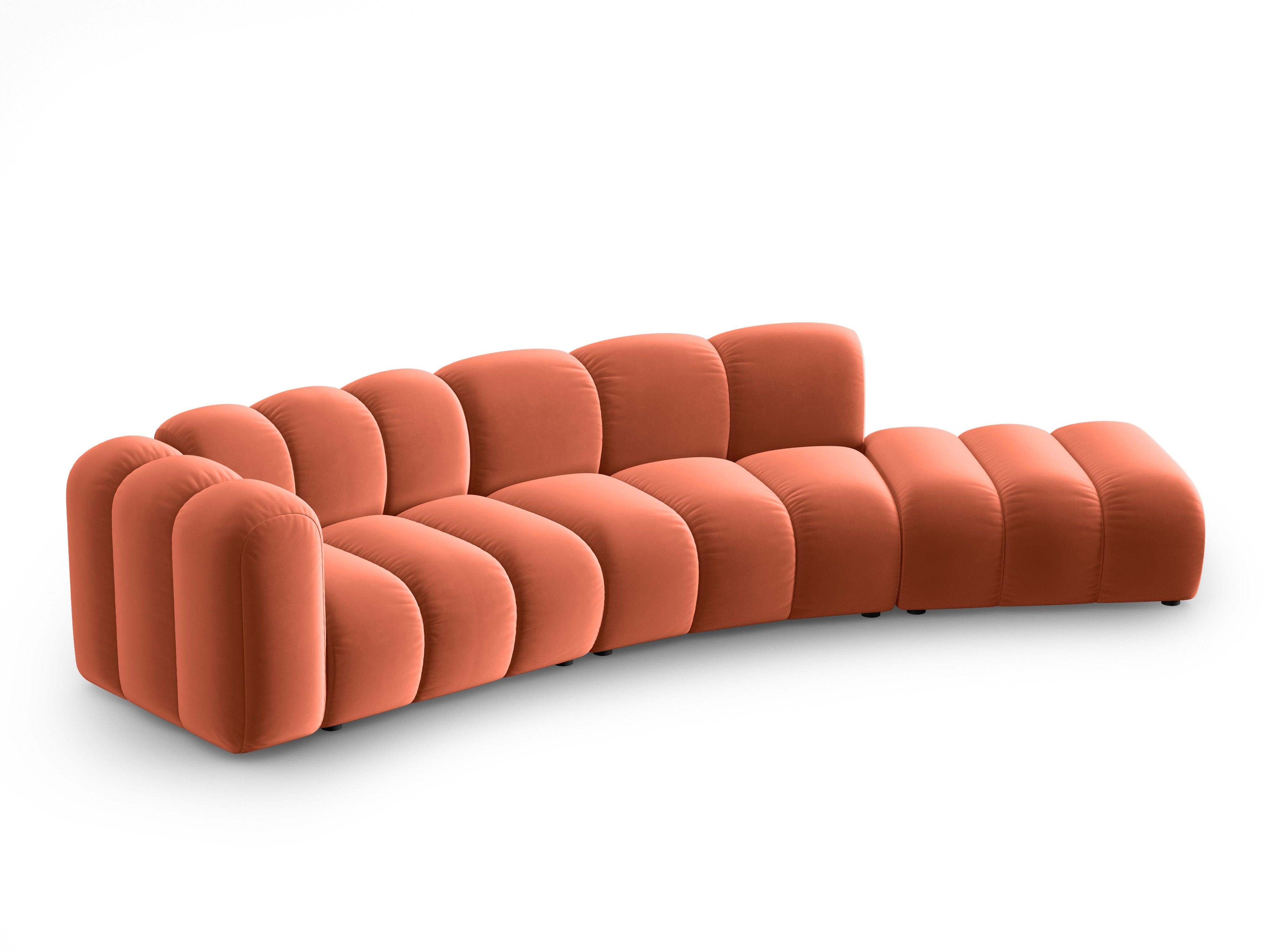 Sofa aksamitna 5-osobowa prawostronna SKYLER koralowy Interieurs 86    Eye on Design