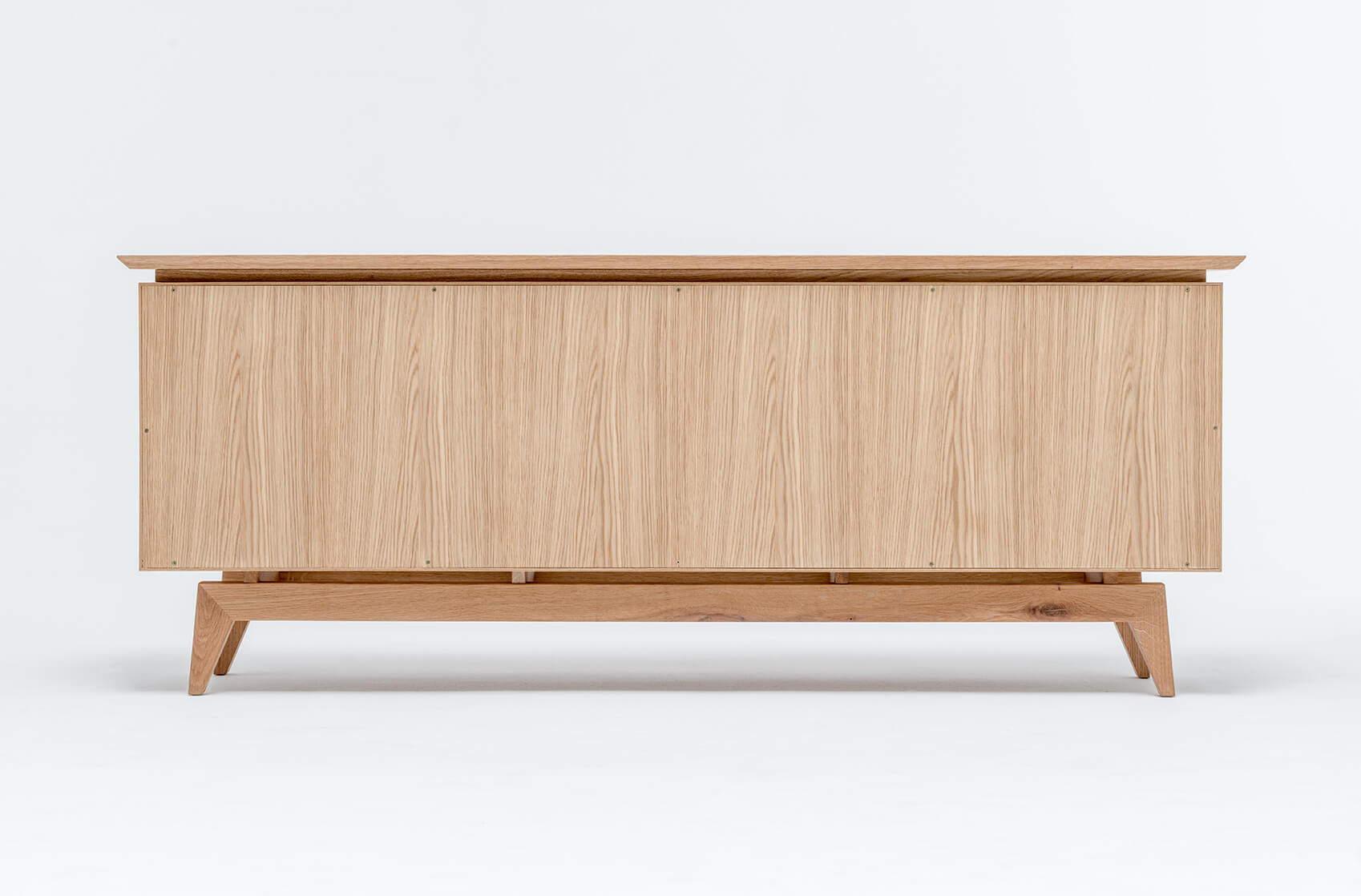 ST oak chest of drawers