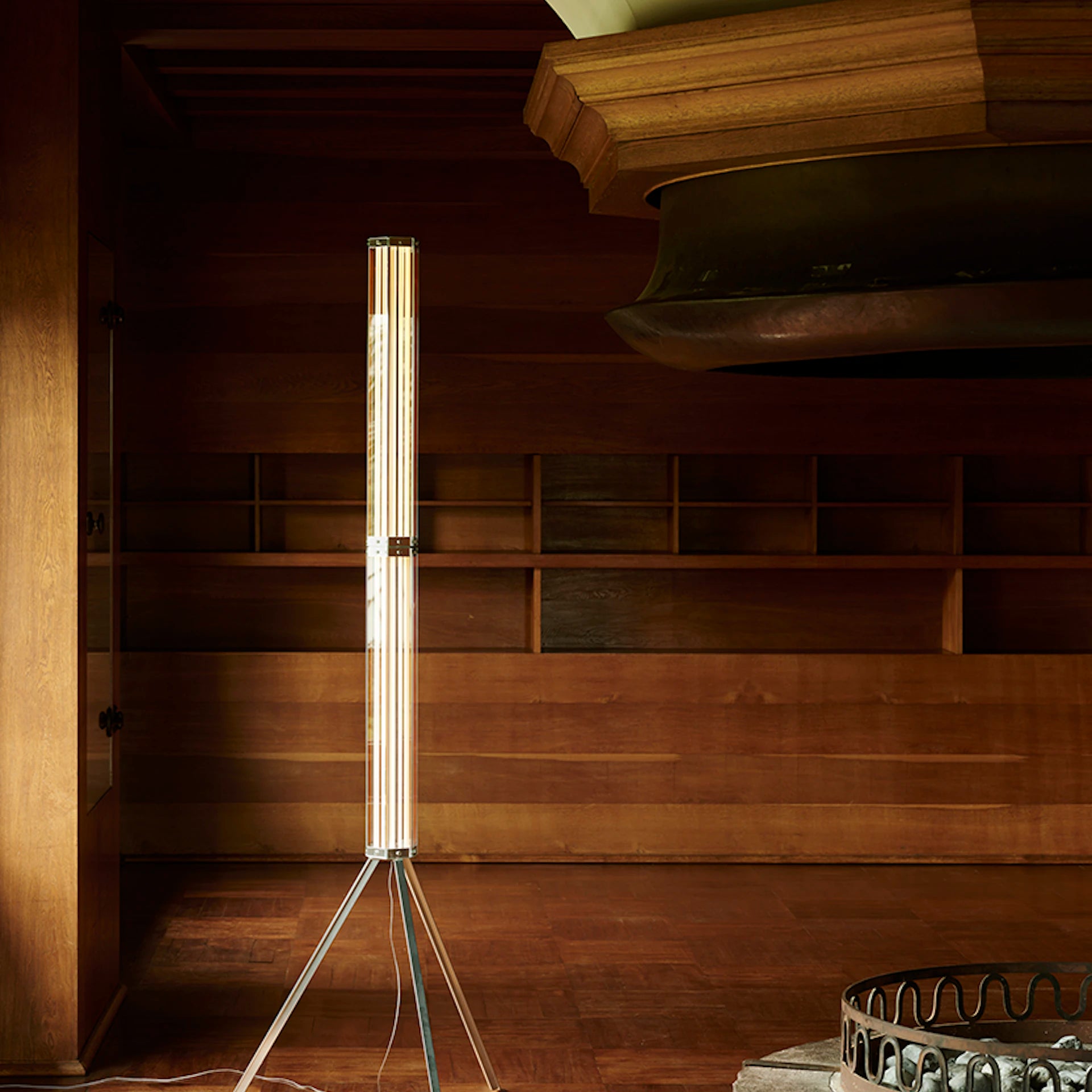 Stehlampe SUPERWIRE Glas mit Metallbasis