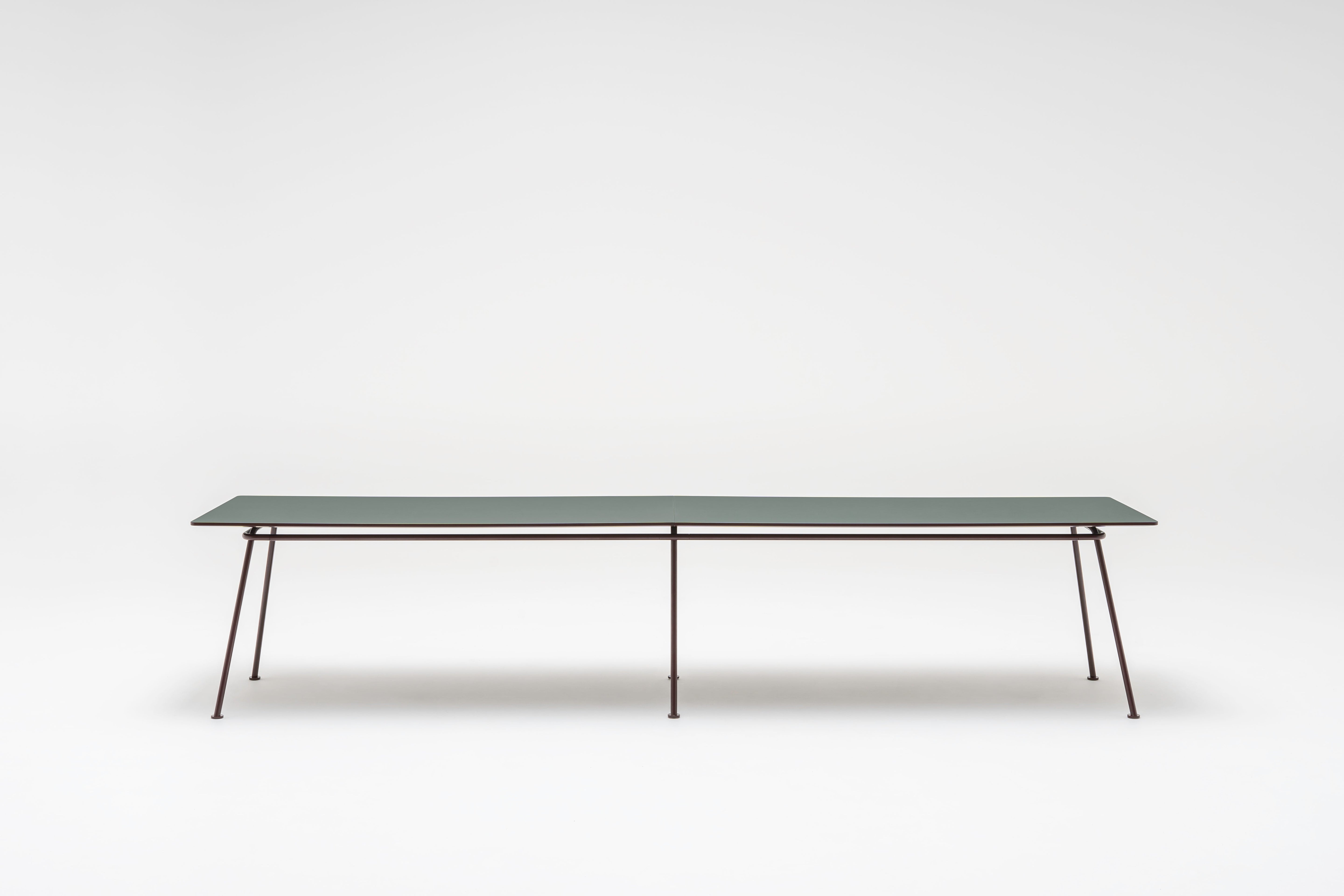 New School Bench table with MediaBox Schuko