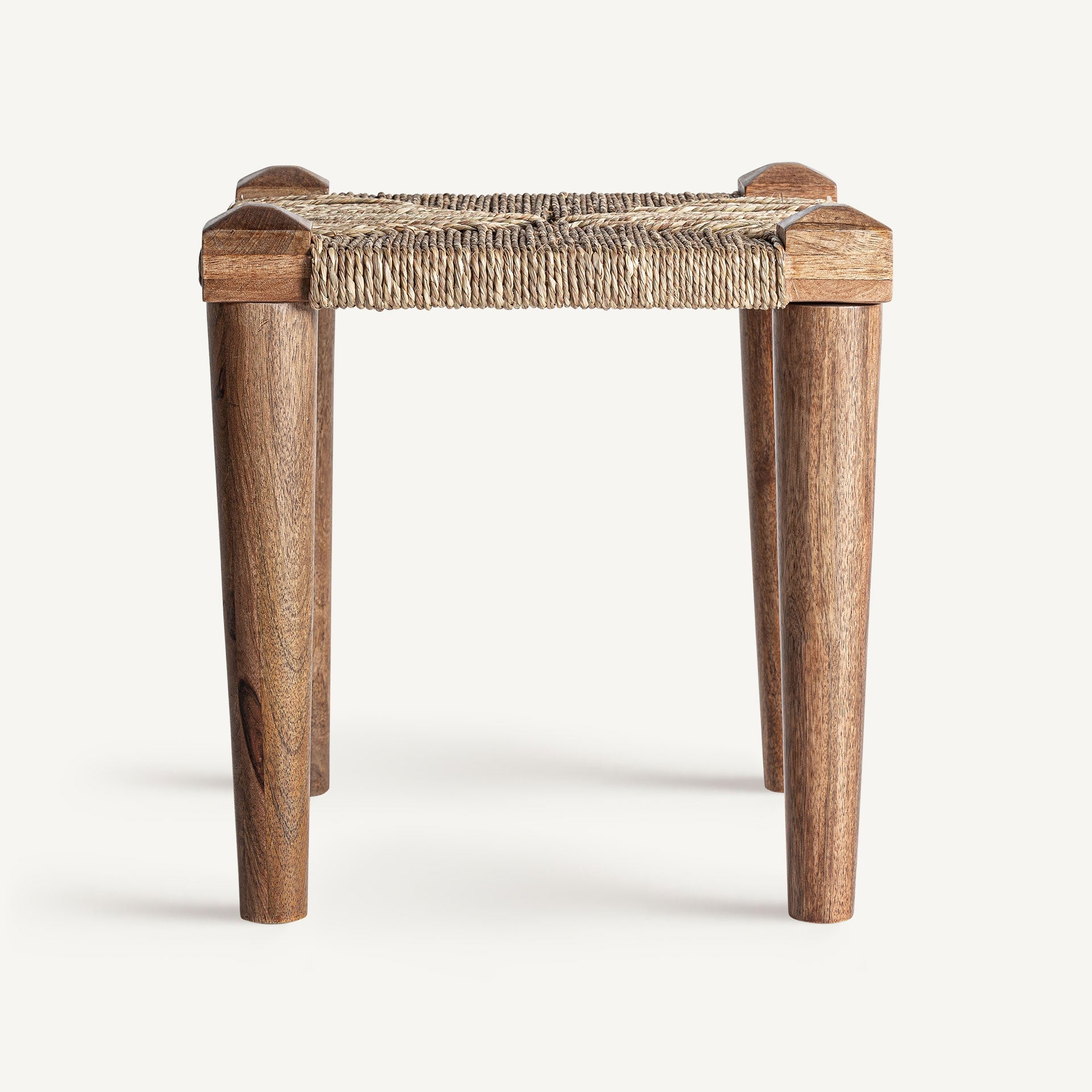 Hocker KAAJI aus Mangoholz mit Jutekissen