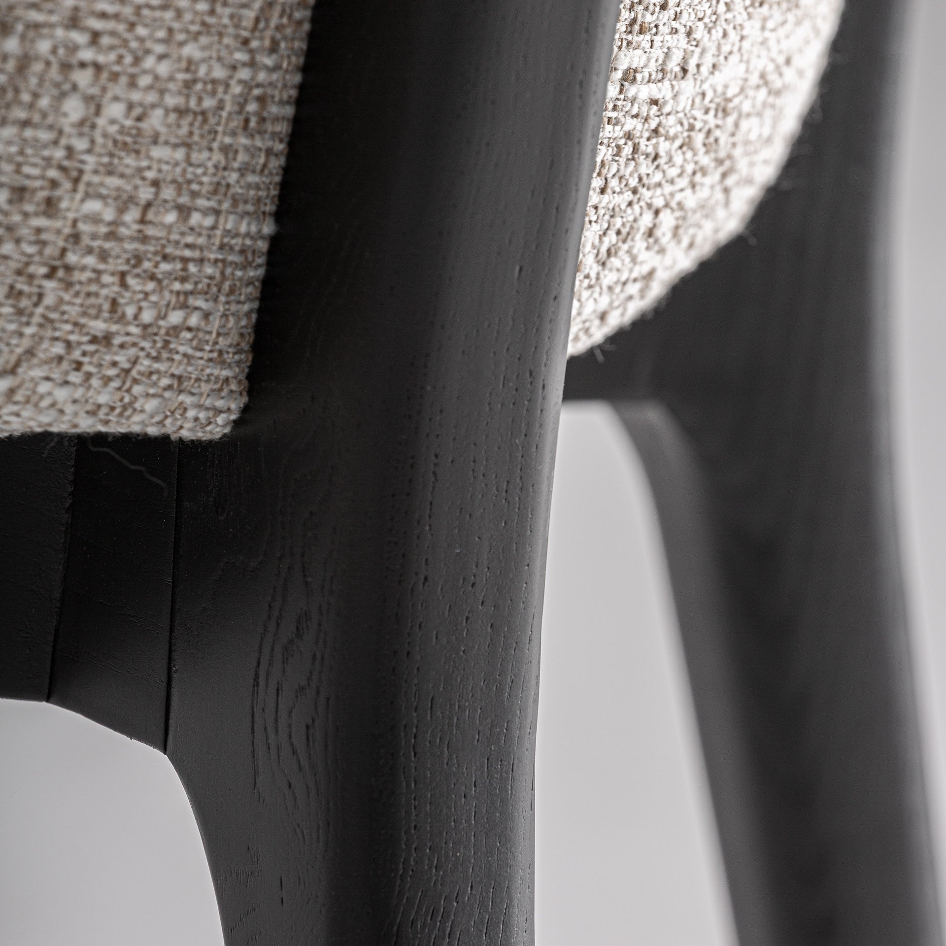 Barstuhl SIRIUS beige mit schwarzem Eschenfuß