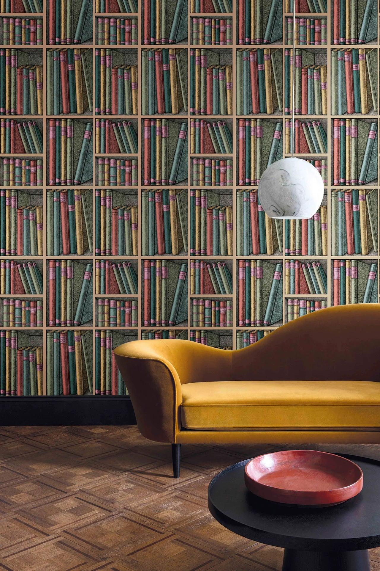 Tapete mit Bibliotheks- und Buchmotiv FORNASETTI - Ex Libris ochra