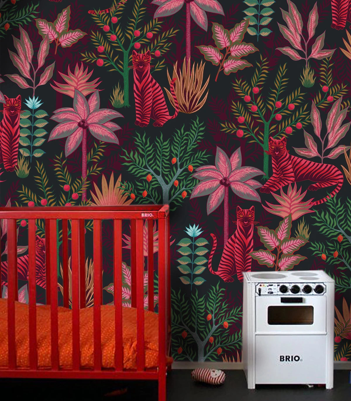 Tapete mit pflanzlichem und tierischem Motiv GOLD TIGERS SCHWARZ schwarz mit rot