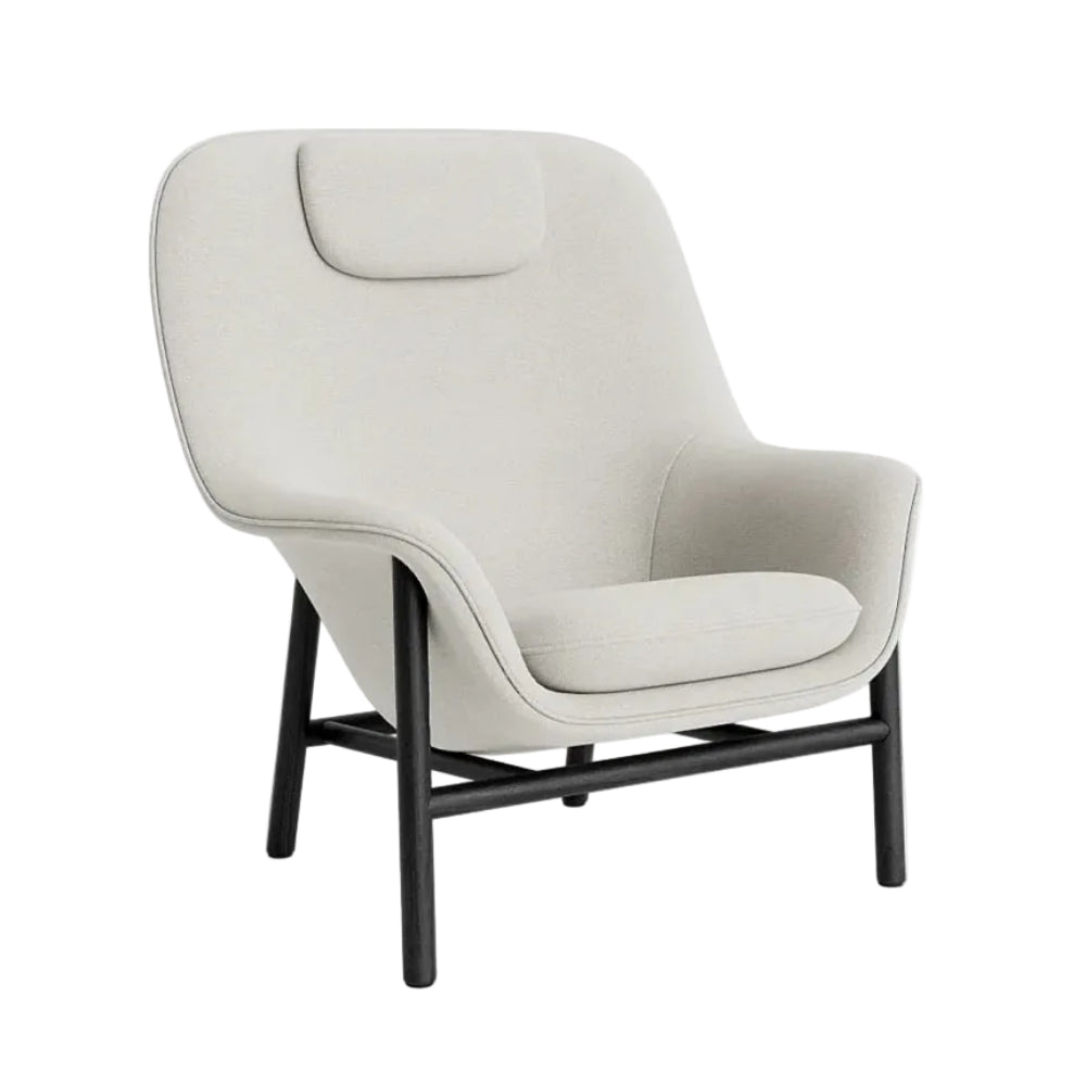 Sessel DRAPE HIGH W. KOPFSTÜTZE mit schwarzem Eichenfuß - Ausstellungsstück