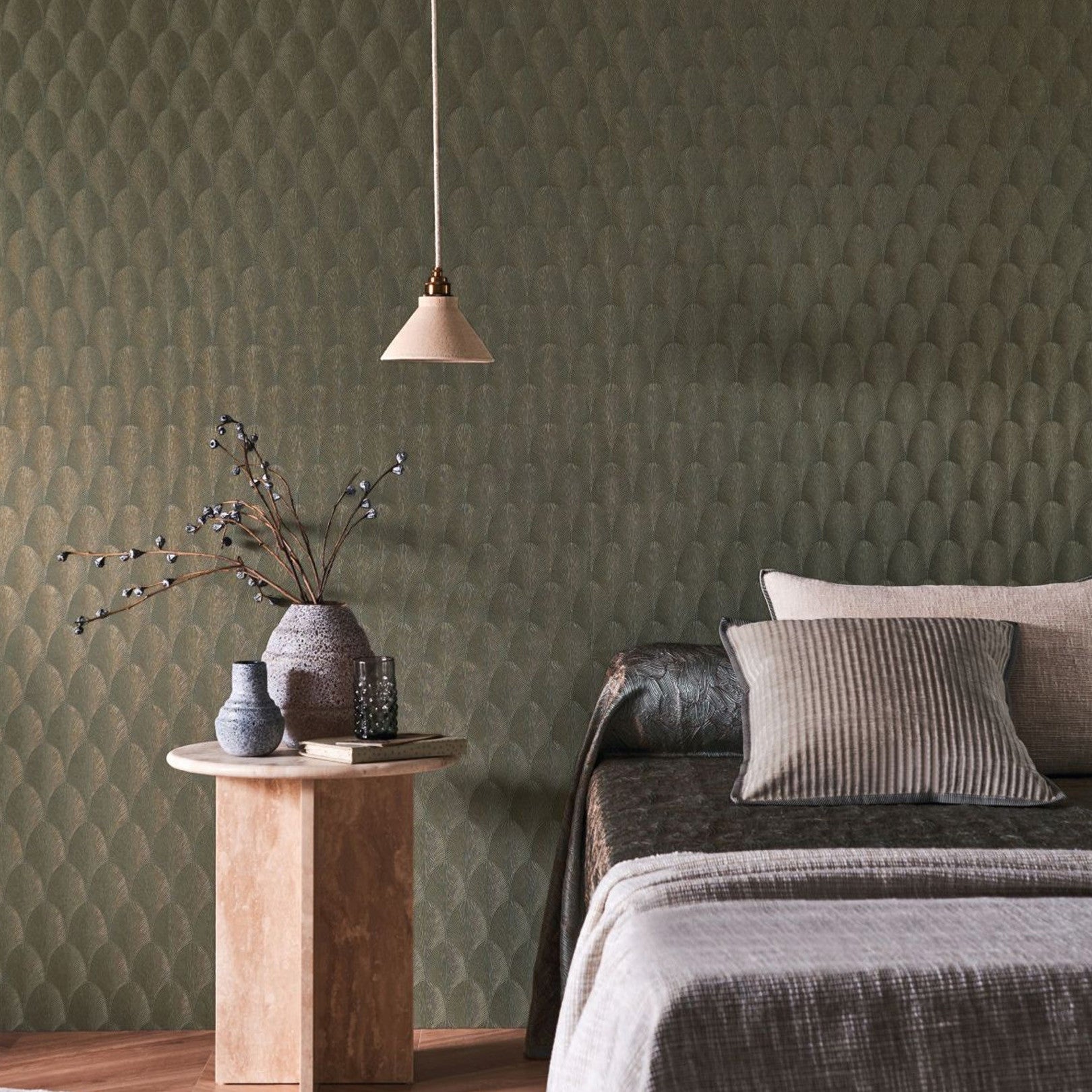 Metallic Wallpaper with Geometric Pattern TOURMALINE - BLUE ROYAL/GOLD