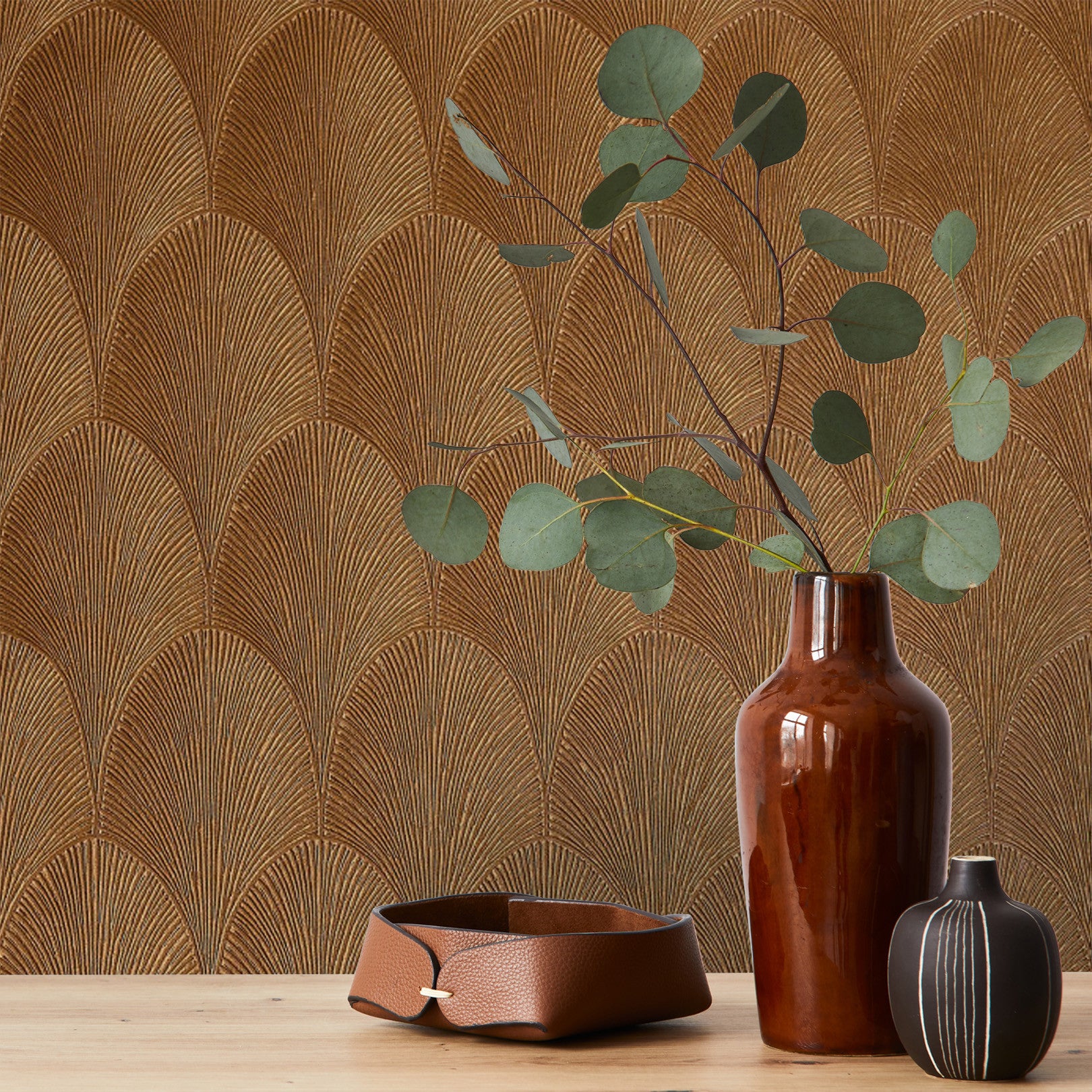 Metallic wallpaper with abstract pattern TOURMALINE - AMBRE amber