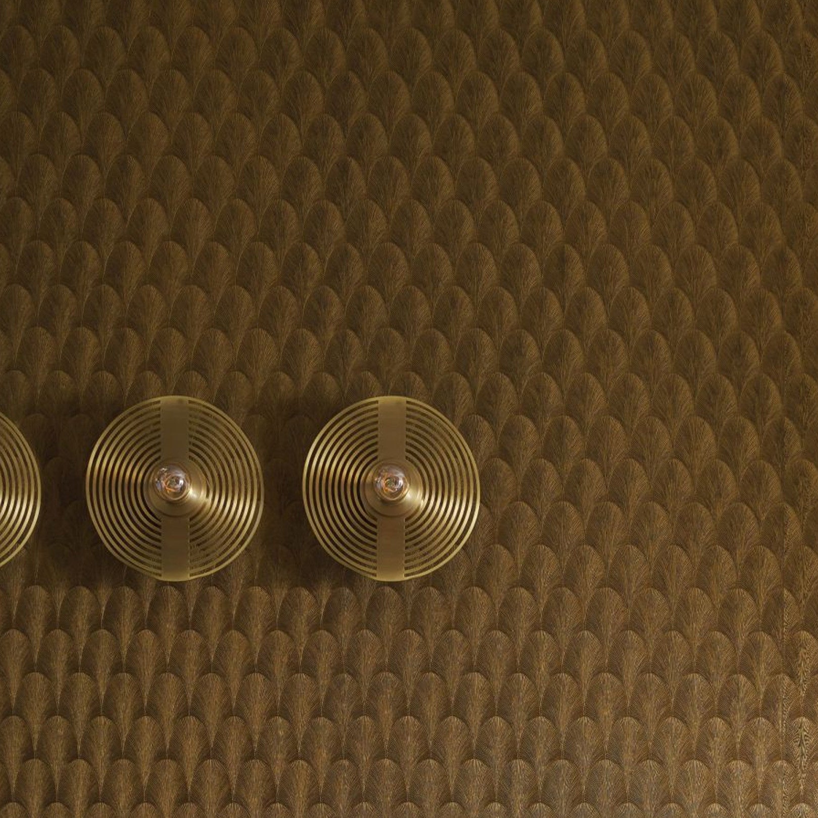 Metallic Wallpaper with Geometric Pattern TOURMALINE - DORE/FONCE Brown with Gold