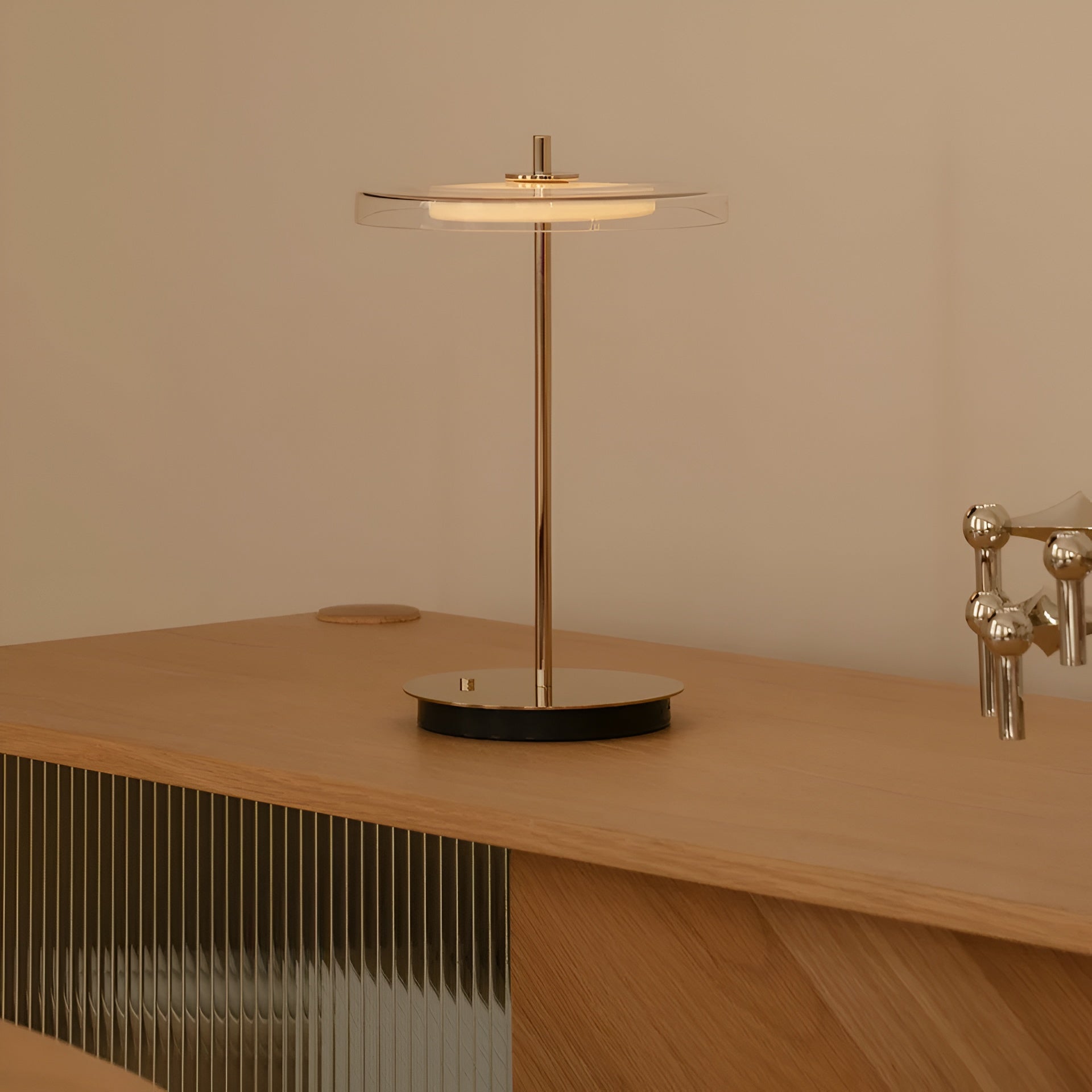 Tischlampe ASTERIA GLASS MOVE goldene Basis [Klaudia] [wymiary]