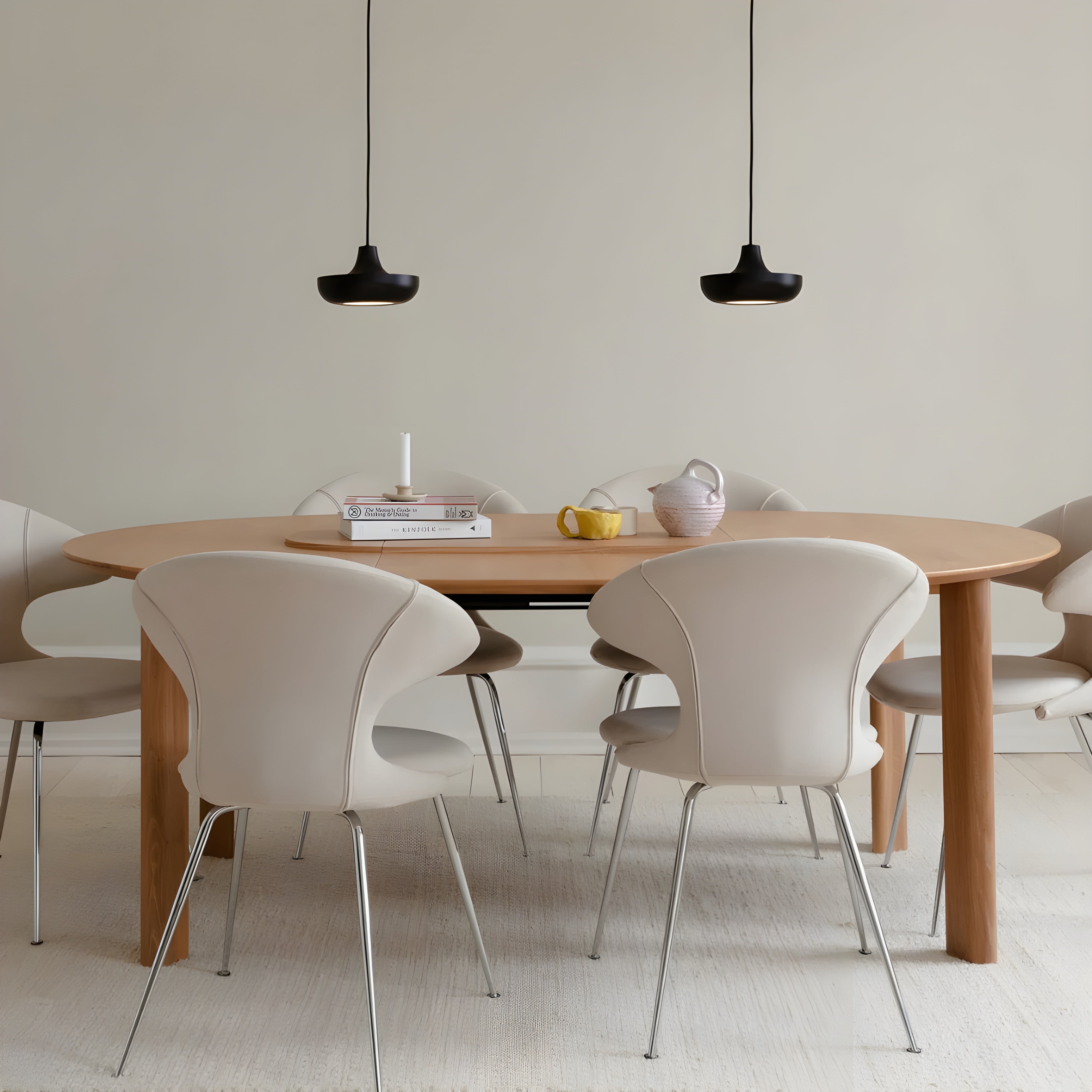 Ausziehbarer runder Tisch COMFORT CIRCLE aus Eiche mit Sockel aus weißem Stahl