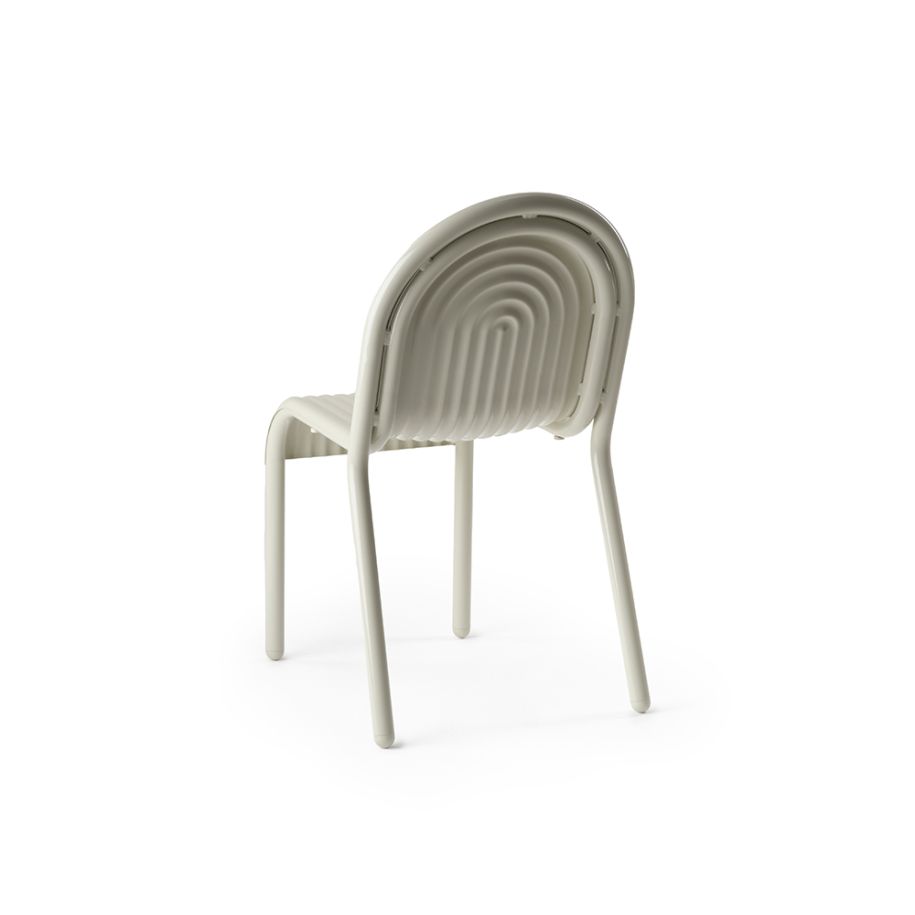 Groove external chair broken white