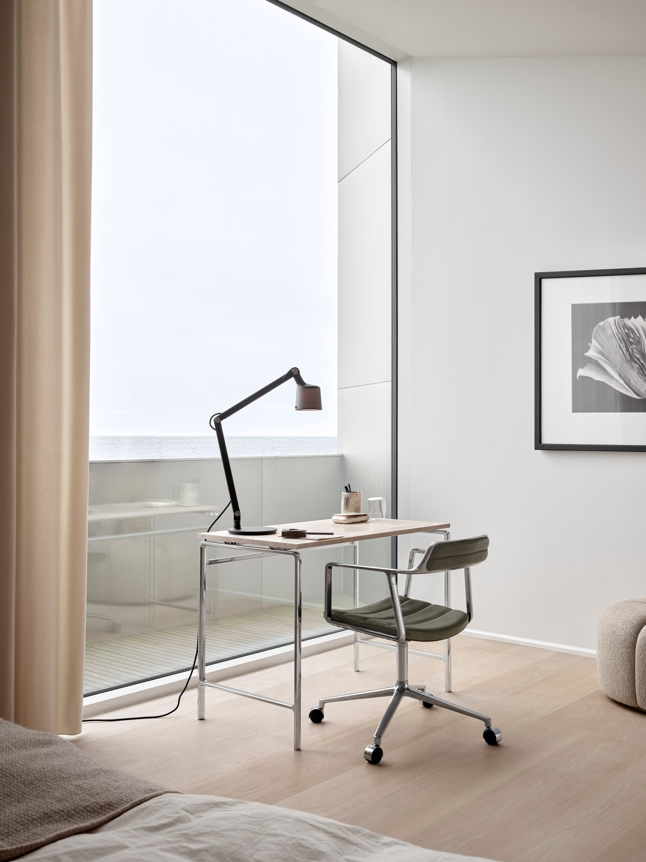 Bürostuhl 452 grüne Leder mit Metallbasis