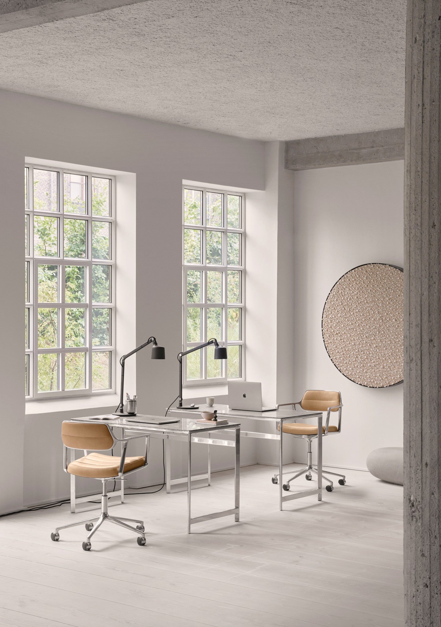 Office chair 453+ black leather with metal base