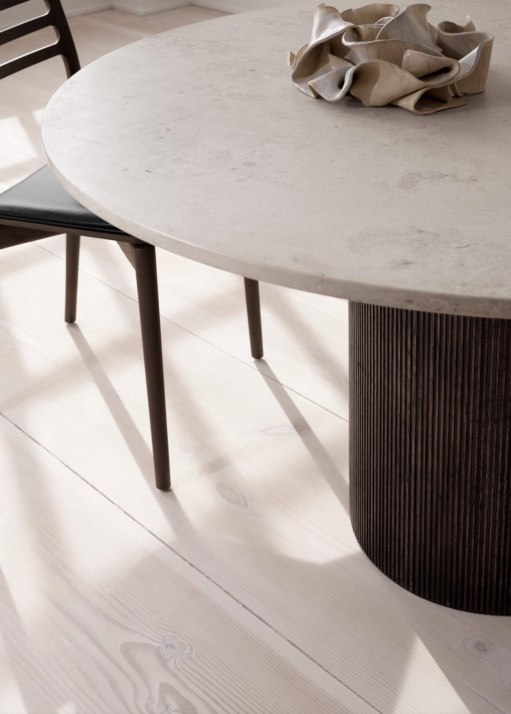 CABIN Chair Black Leather with Dark Oak Base